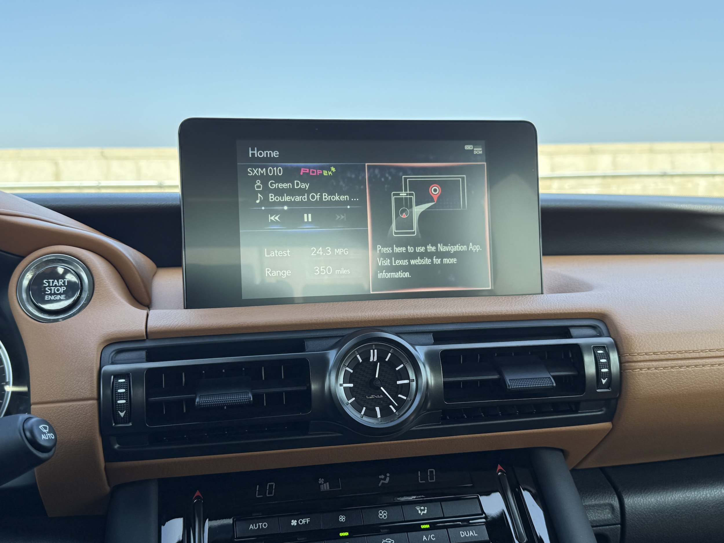 2024 Lexus IS 300 - Photo 27