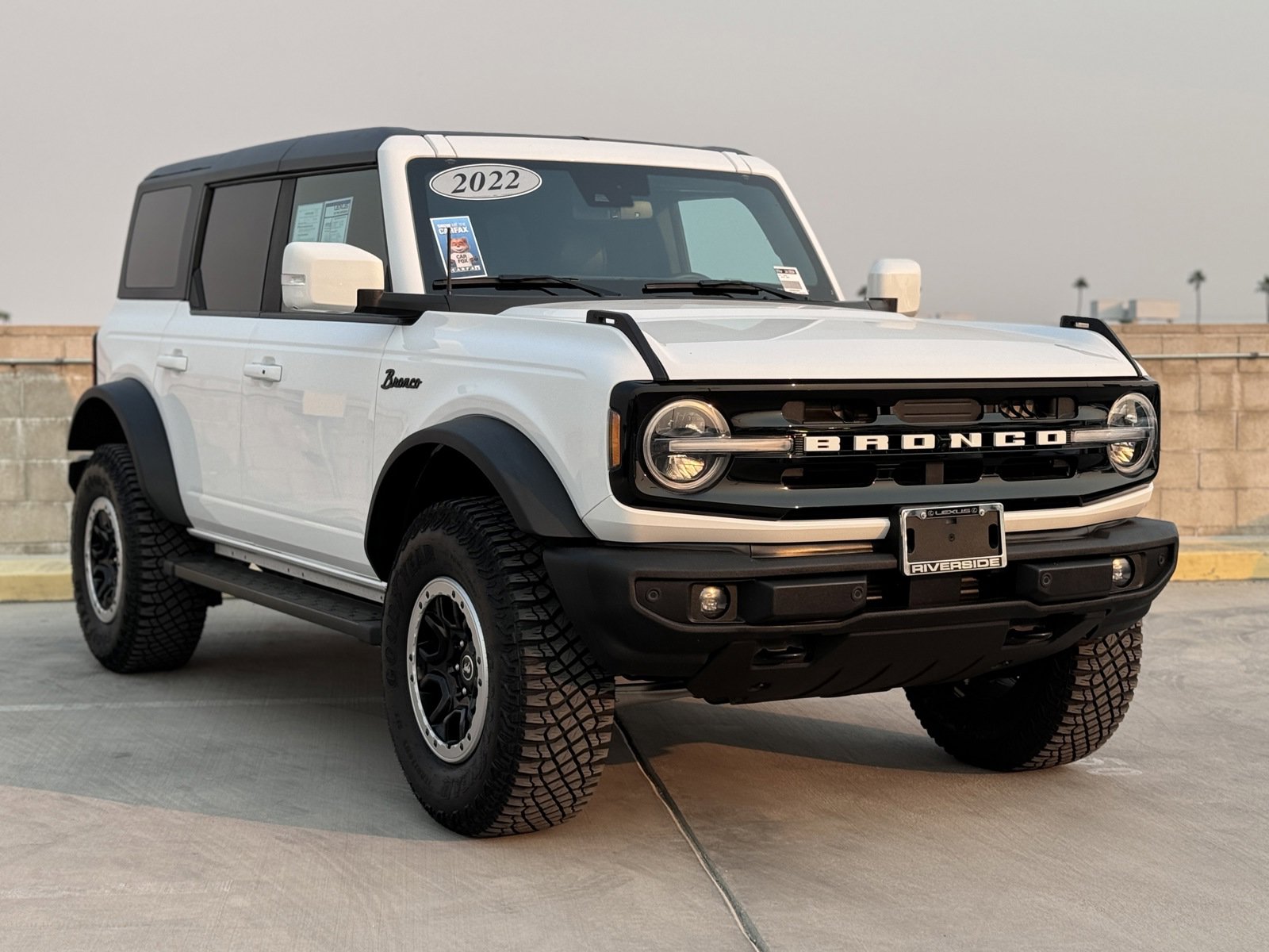 Used 2022 Ford Bronco 4-Door Outer Banks with VIN 1FMEE5DP3NLB53310 for sale in Riverside, CA