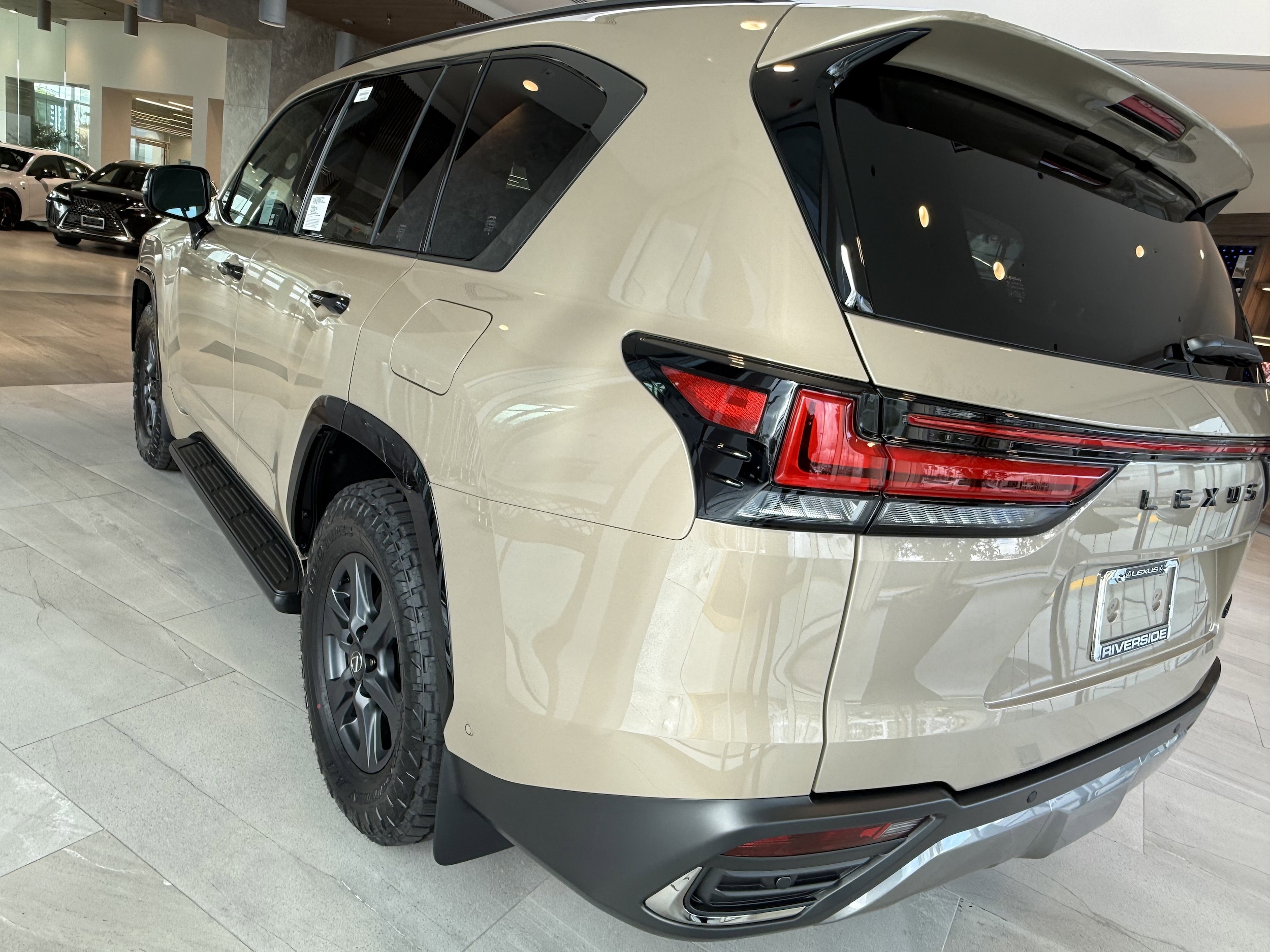 2026 Lexus LX 700h Overtrail - Photo 9