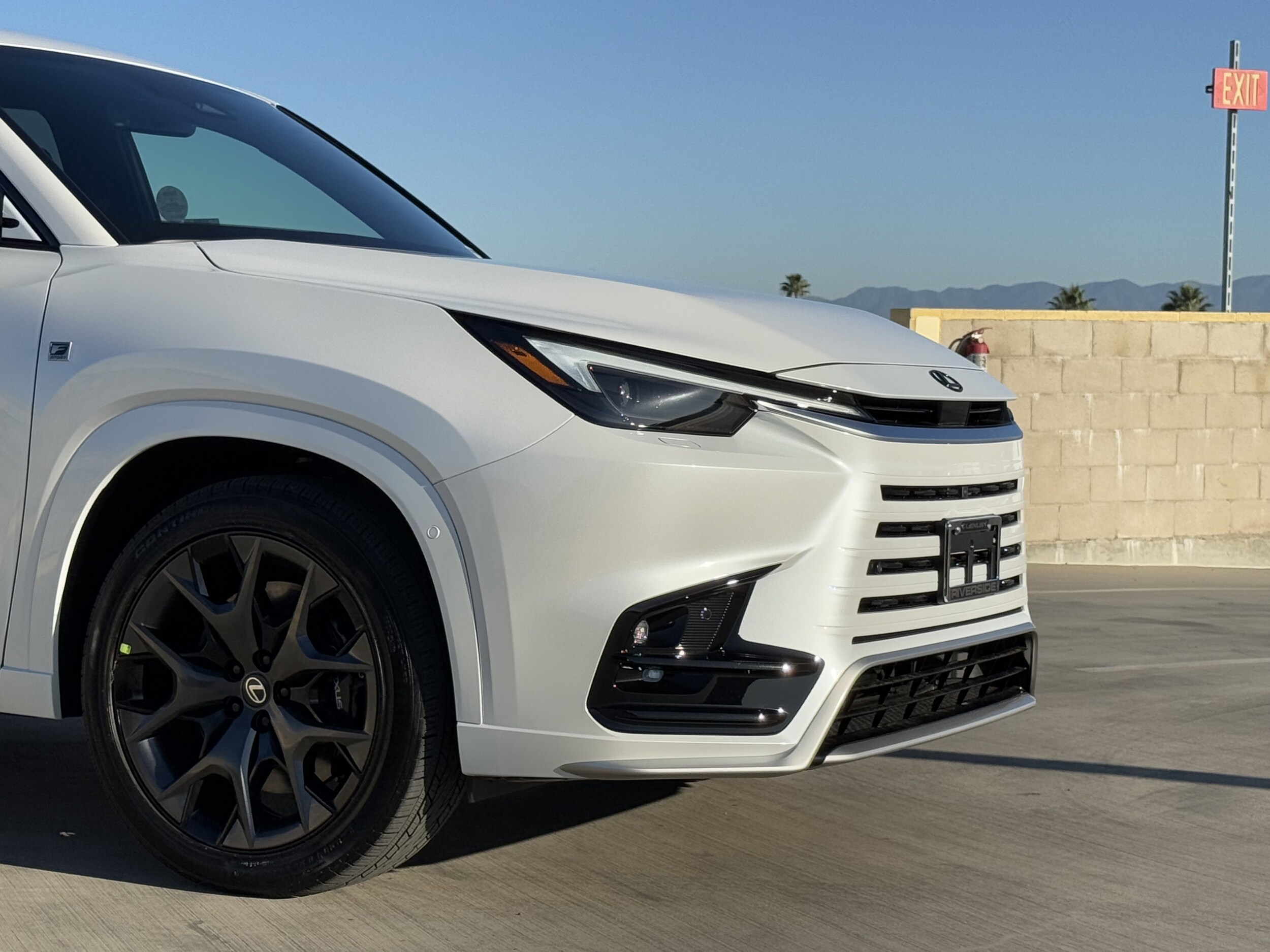 2026 Lexus TX 500h F SPORT Performance Premium photo 3