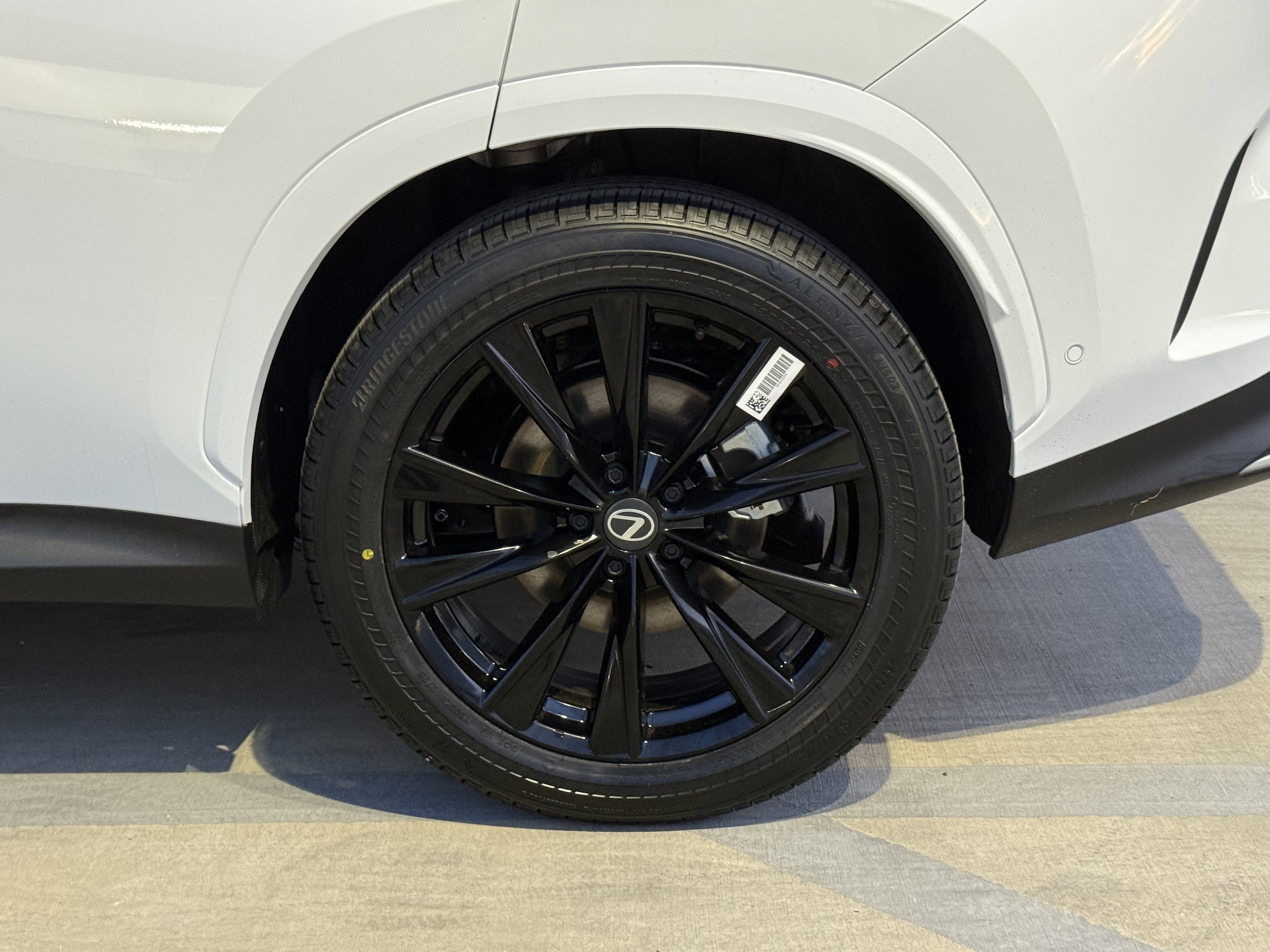 2026 Lexus NX 350h F-Sport - Photo 15