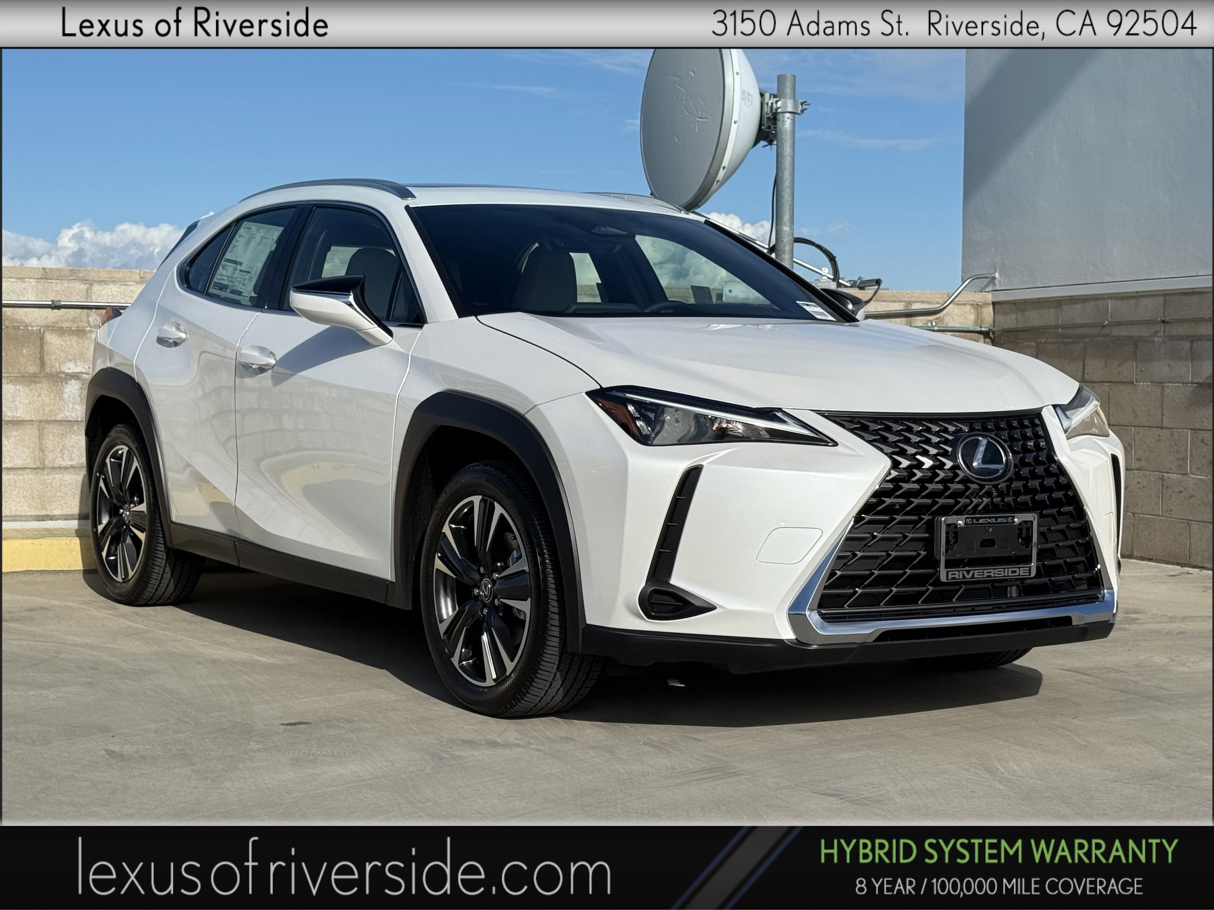 2025 Lexus UX Hybrid 300h's photo