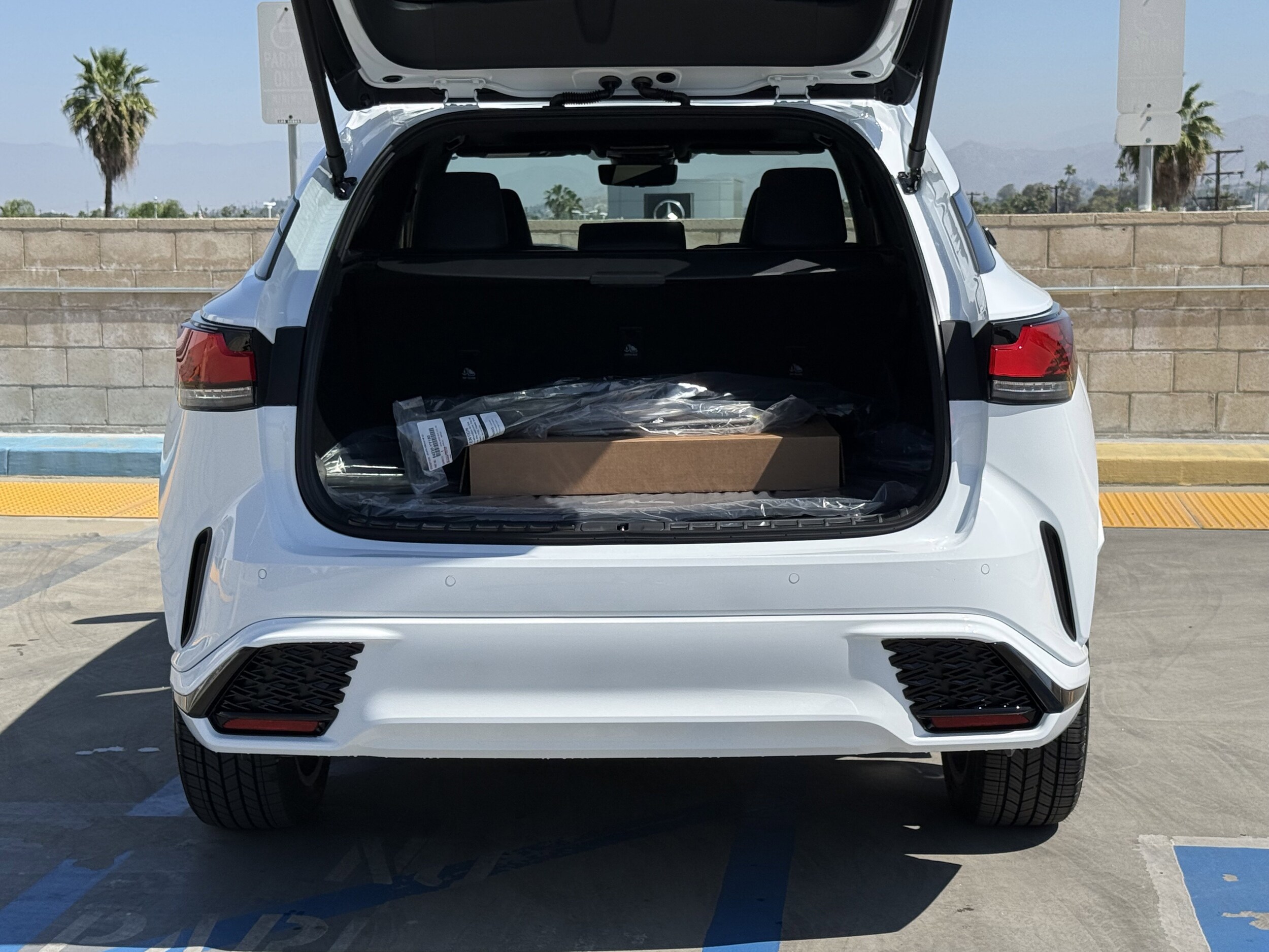 2026 Lexus RX 500h F-Sport - Photo 13