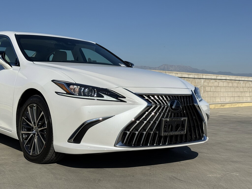 New 2025 Lexus ES ES 350 SEDAN