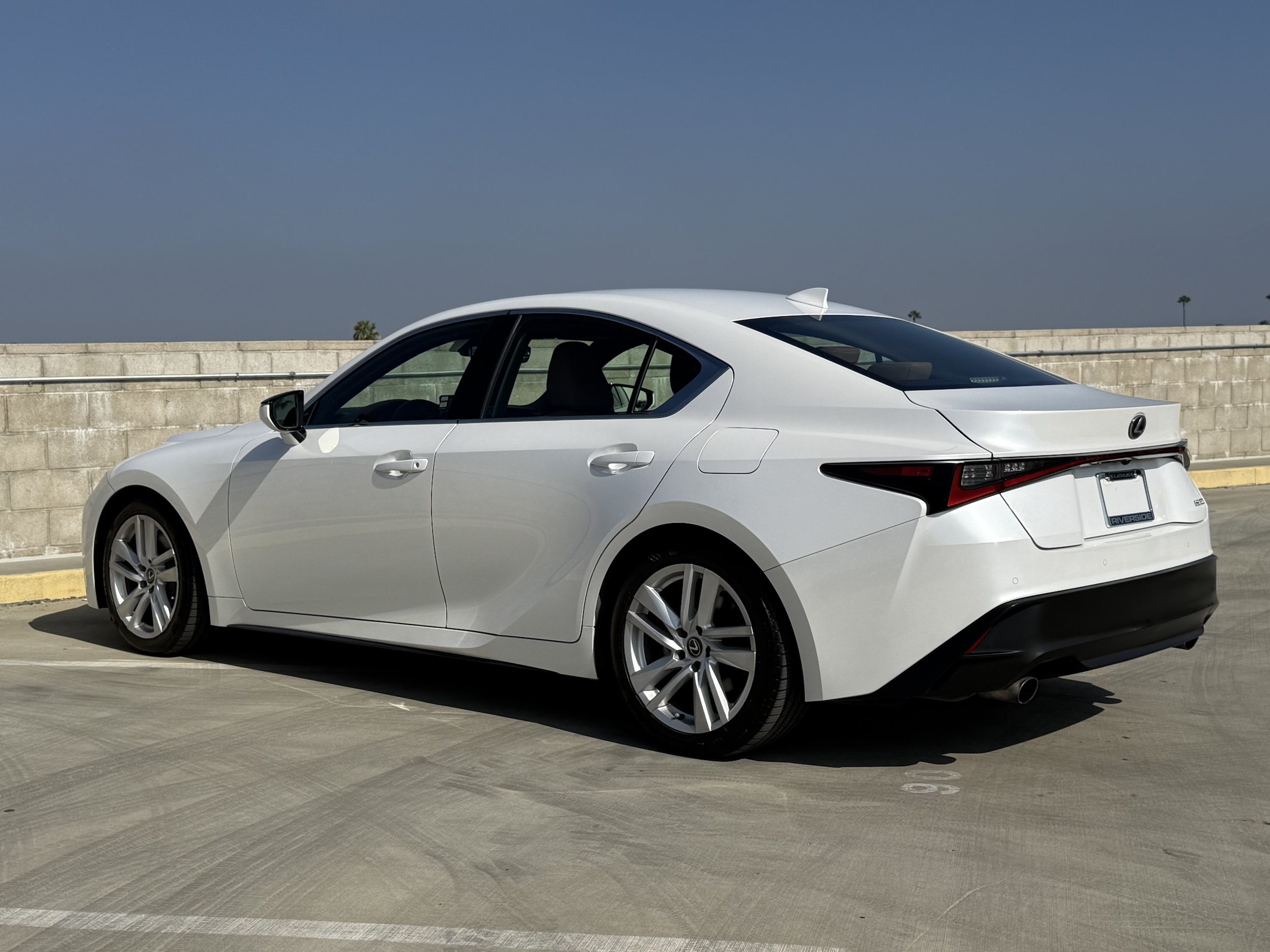 2024 Lexus IS 300 - Photo 10