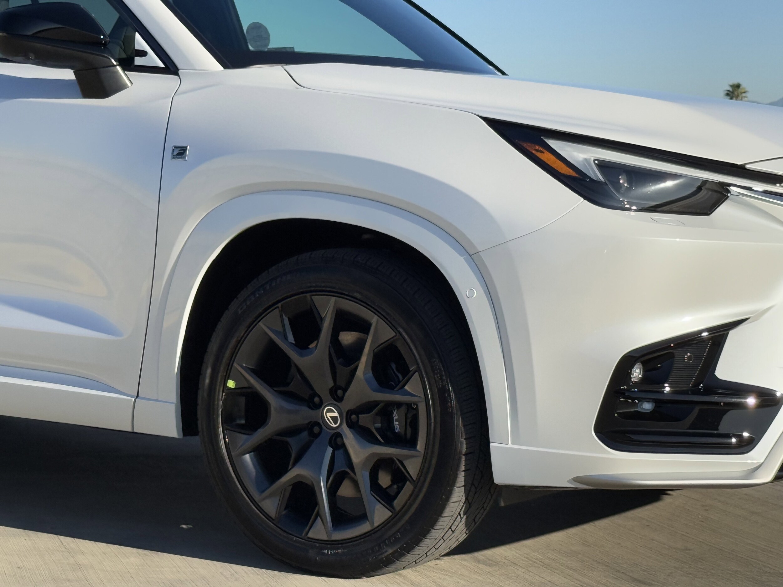 2026 Lexus TX 500h F SPORT Performance Premium photo 4