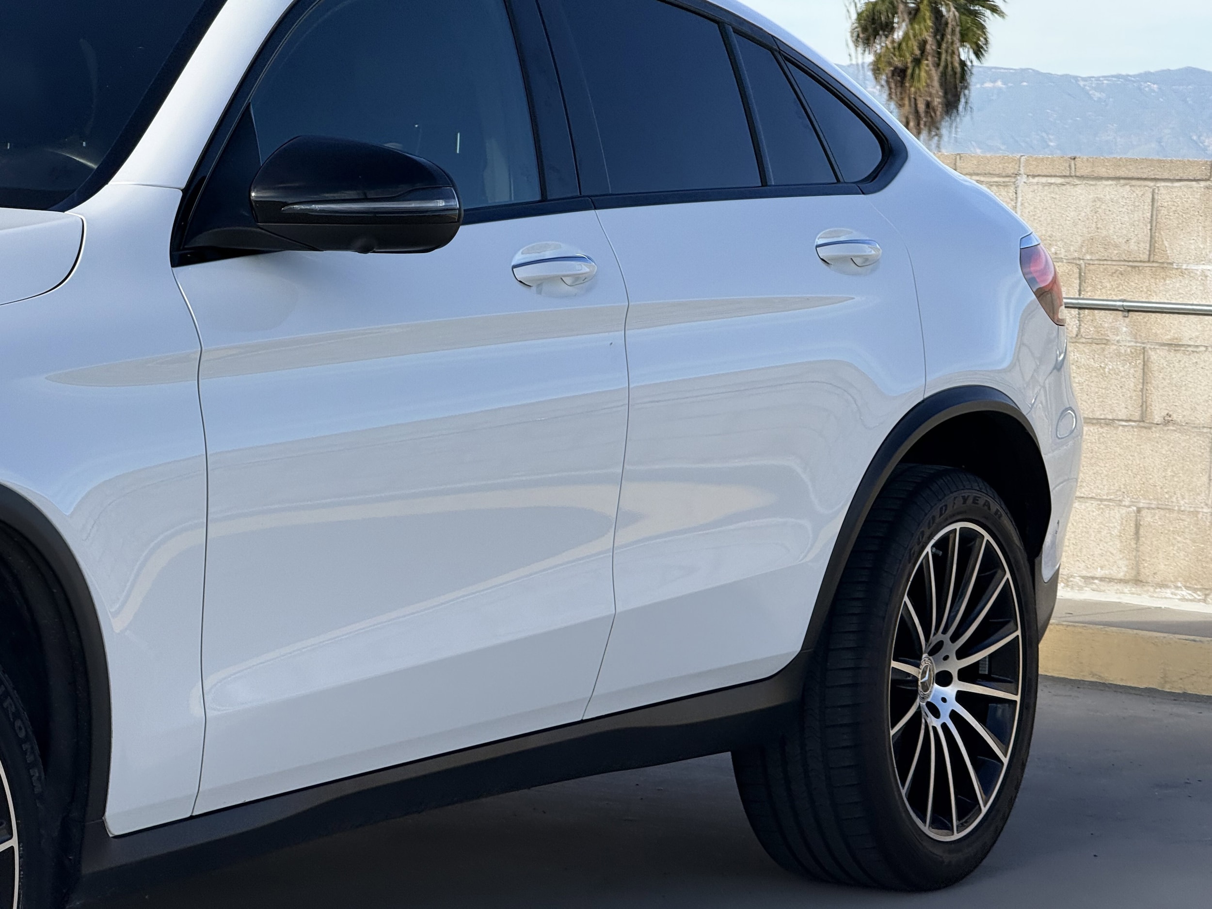 2022 Mercedes-Benz GLC 300 4MATIC photo 3