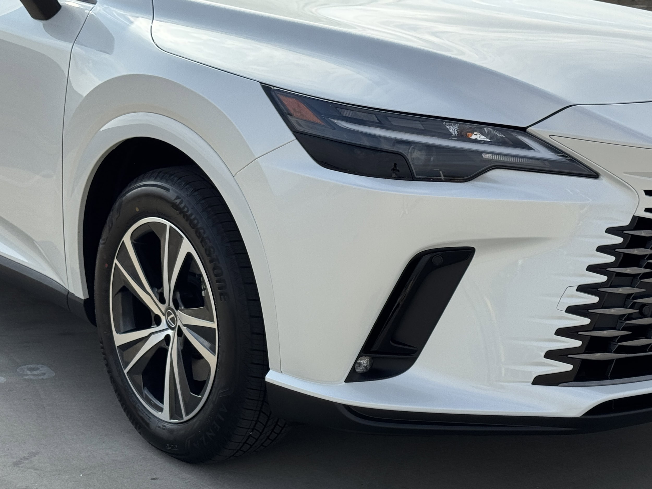 2025 Lexus RX 350 Premium photo 4