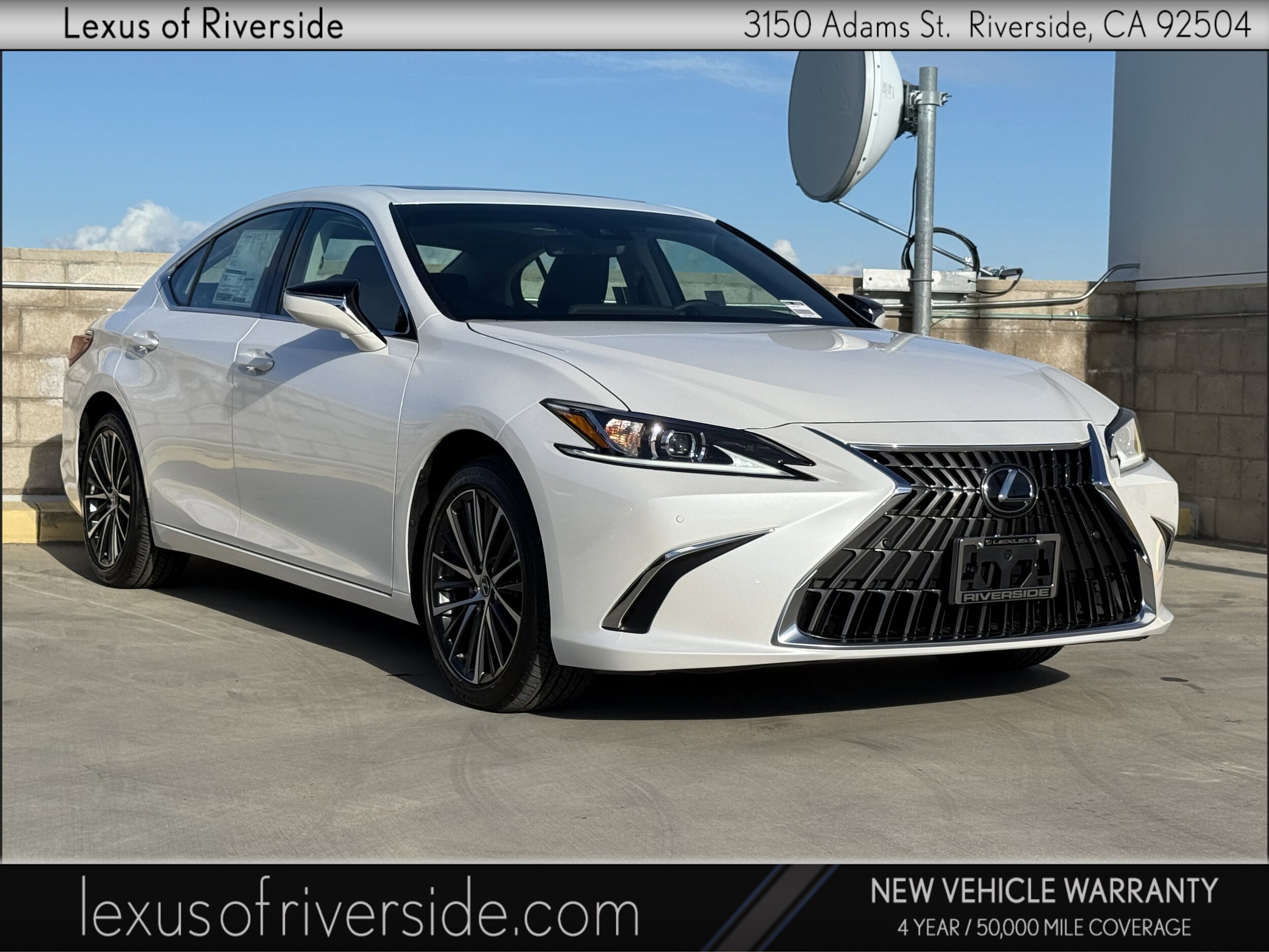 2025 Lexus ES 350's photo