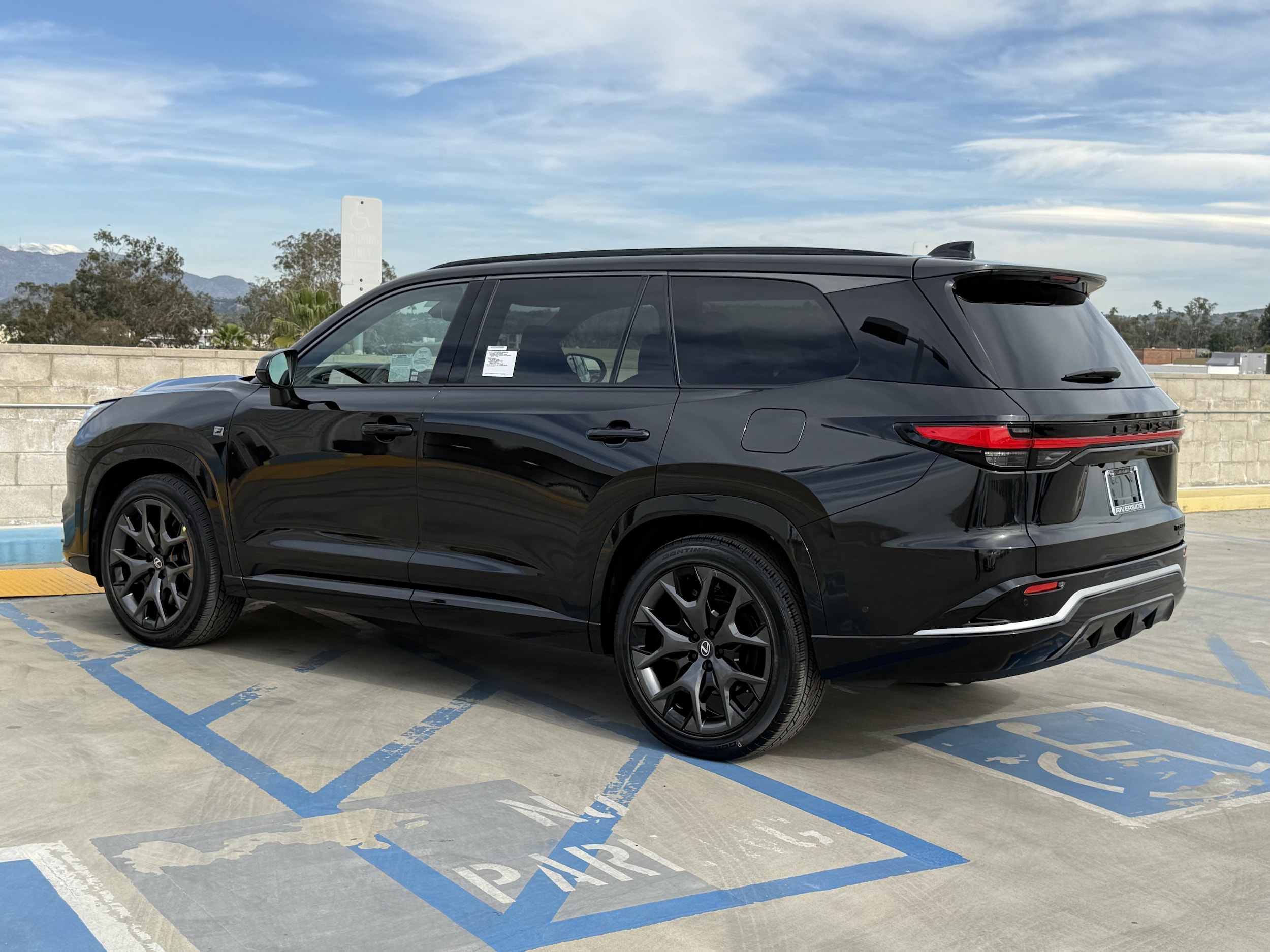 2026 Lexus TX 500h F-Sport Premium - Photo 9