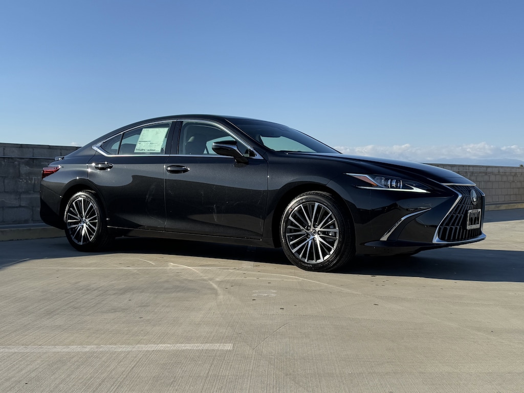 New 2025 Lexus ES ES 300h SEDAN