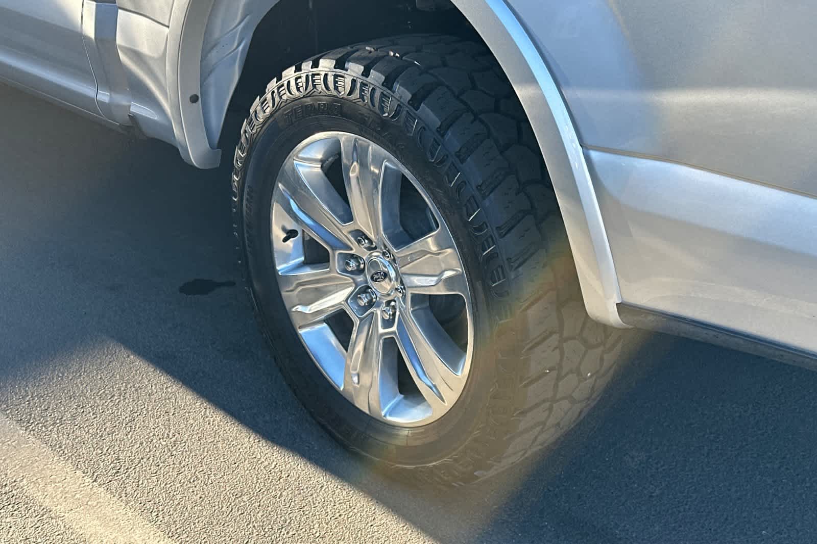 Thumbnail: 2015 Ford F-150 - 16