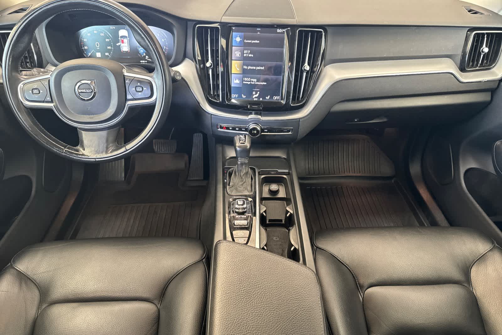 Thumbnail: 2018 Volvo XC60 - 3