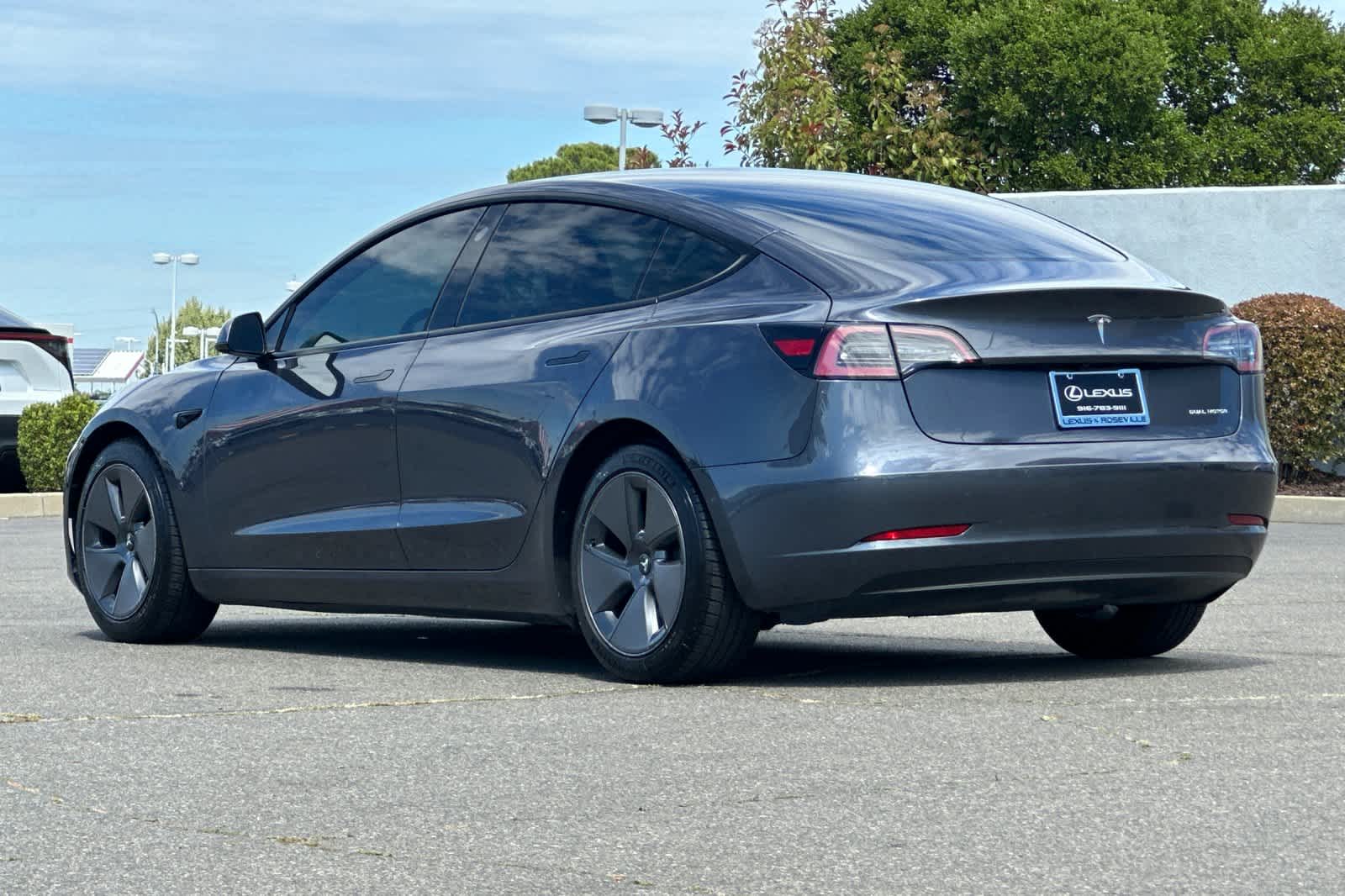 Thumbnail: 2022 Tesla Model 3 - 7