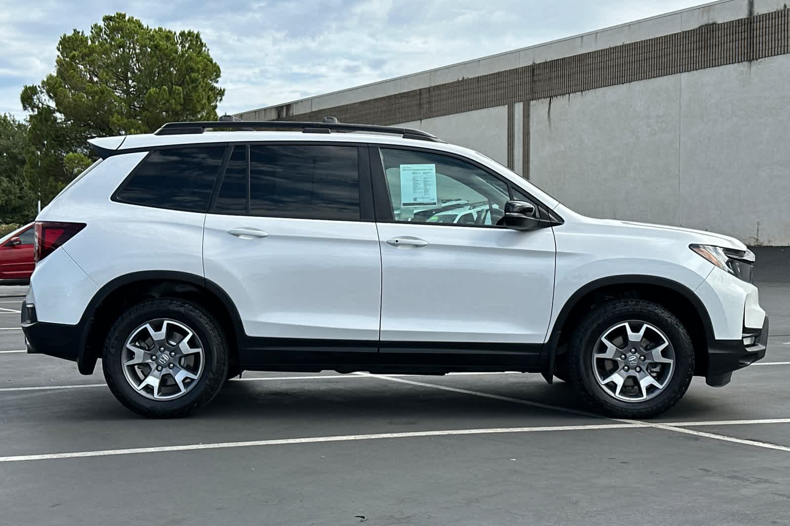 Thumbnail: 2023 Honda Passport - 6