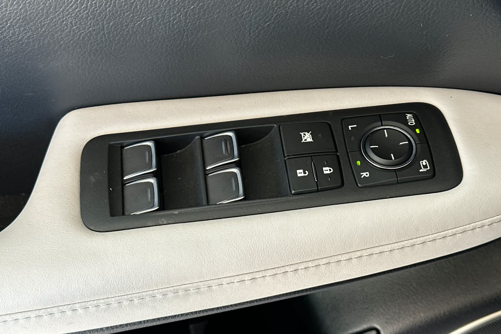Thumbnail: 2021 Lexus RX - 13