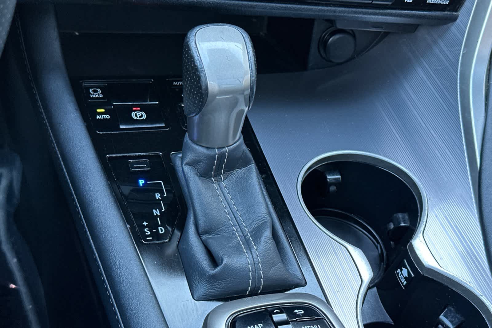 Thumbnail: 2016 Lexus RX - 24