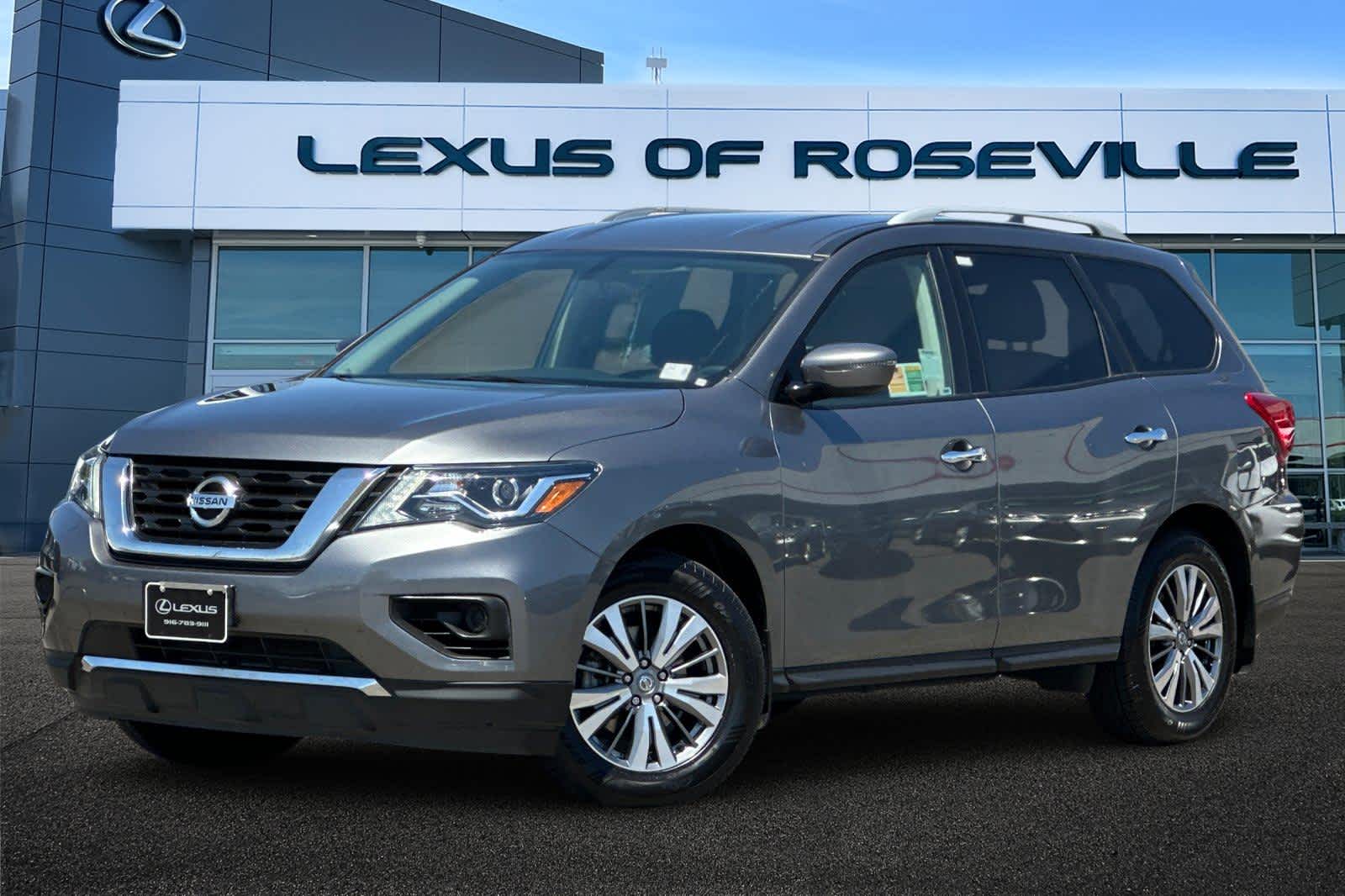 Thumbnail: 2020 Nissan Pathfinder - 1