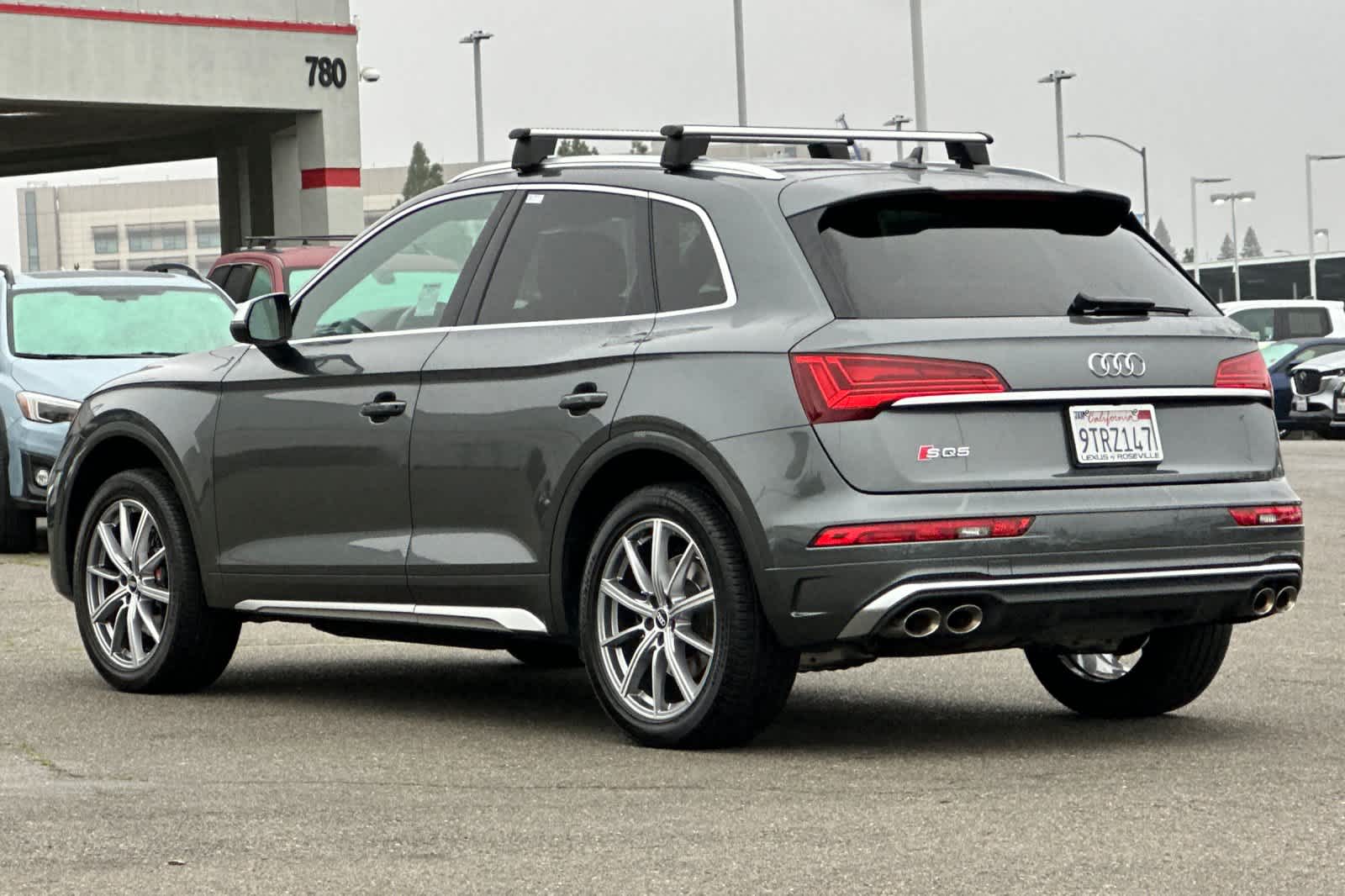 Thumbnail: 2022 Audi SQ5 - 6