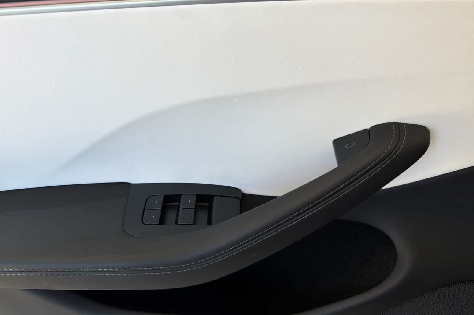 Thumbnail: 2025 Tesla Model 3 - 11