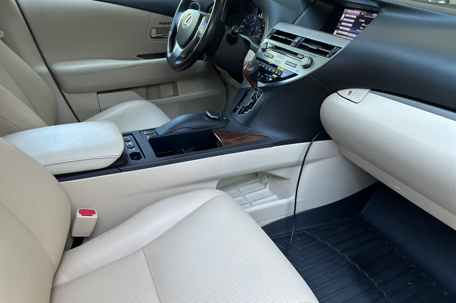 Thumbnail: 2015 Lexus RX - 17