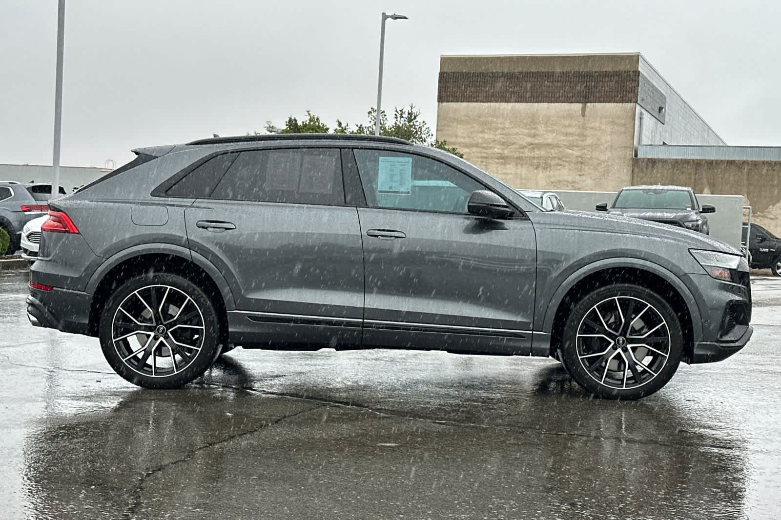 Thumbnail: 2021 Audi SQ8 - 6