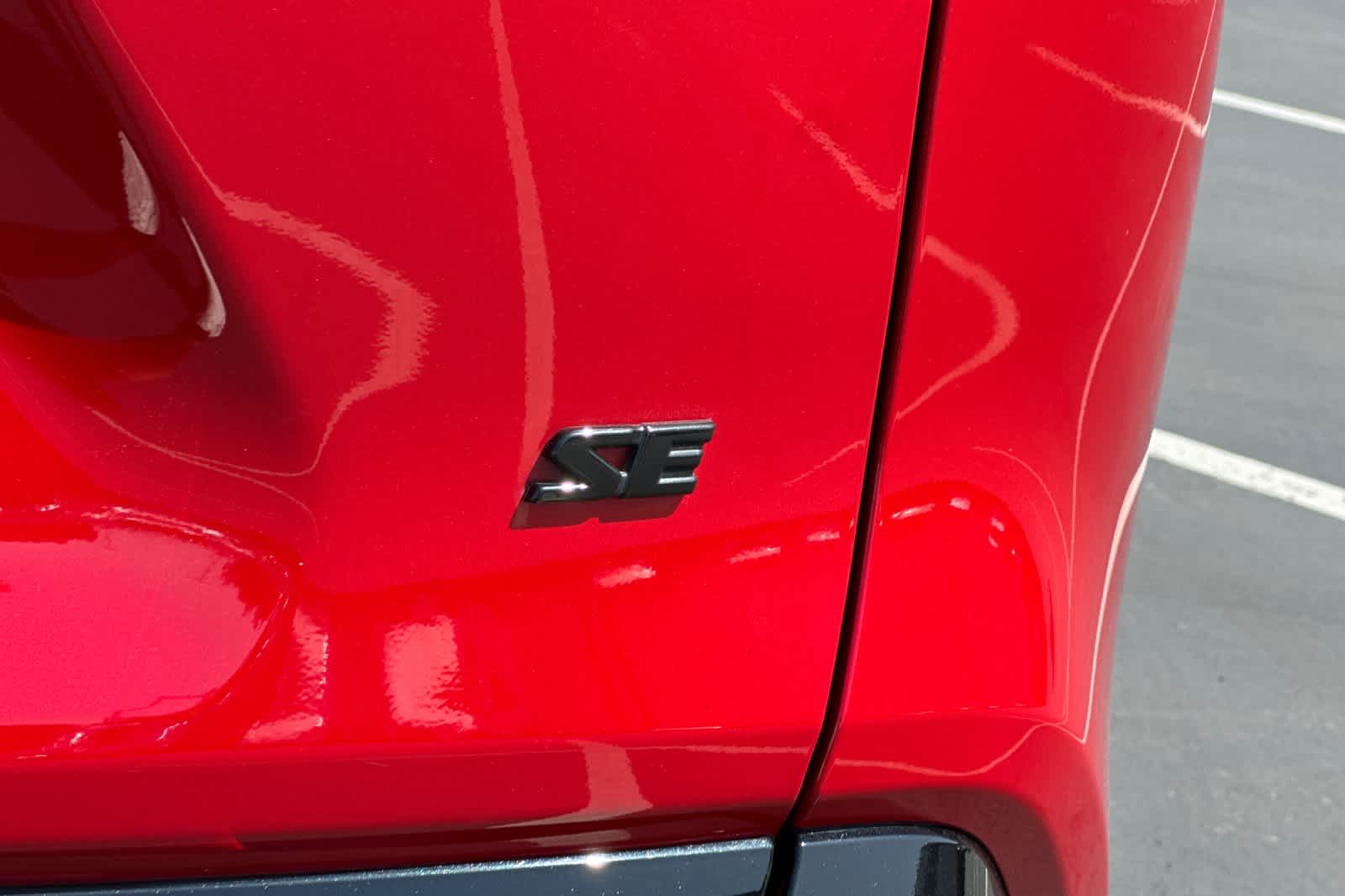 2023 Toyota RAV4 Prime SE 32