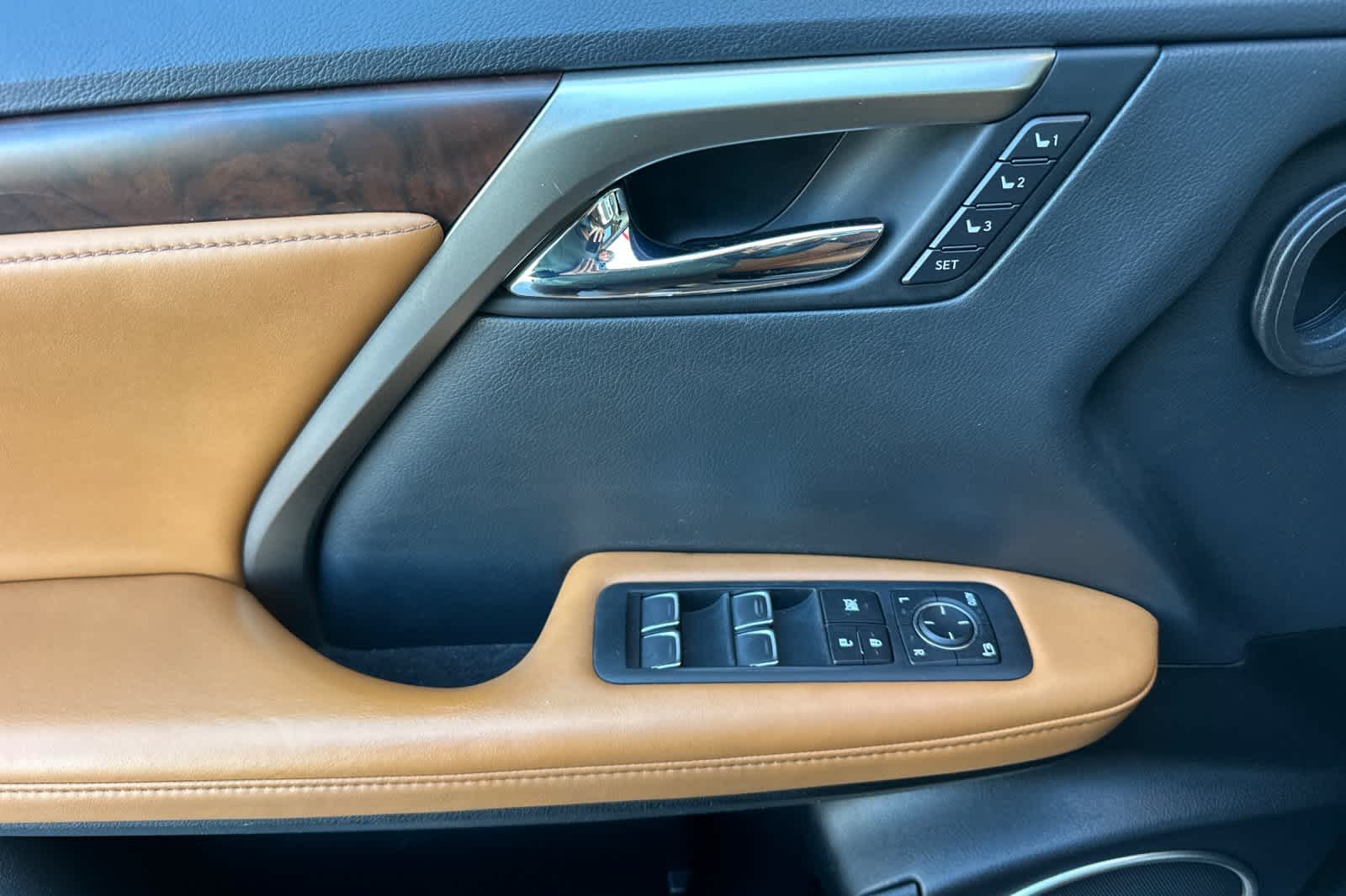 Thumbnail: 2022 Lexus RX - 12