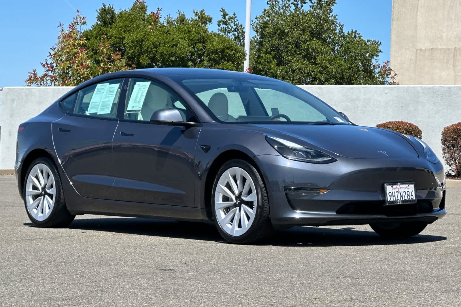 Thumbnail: 2023 Tesla Model 3 - 5