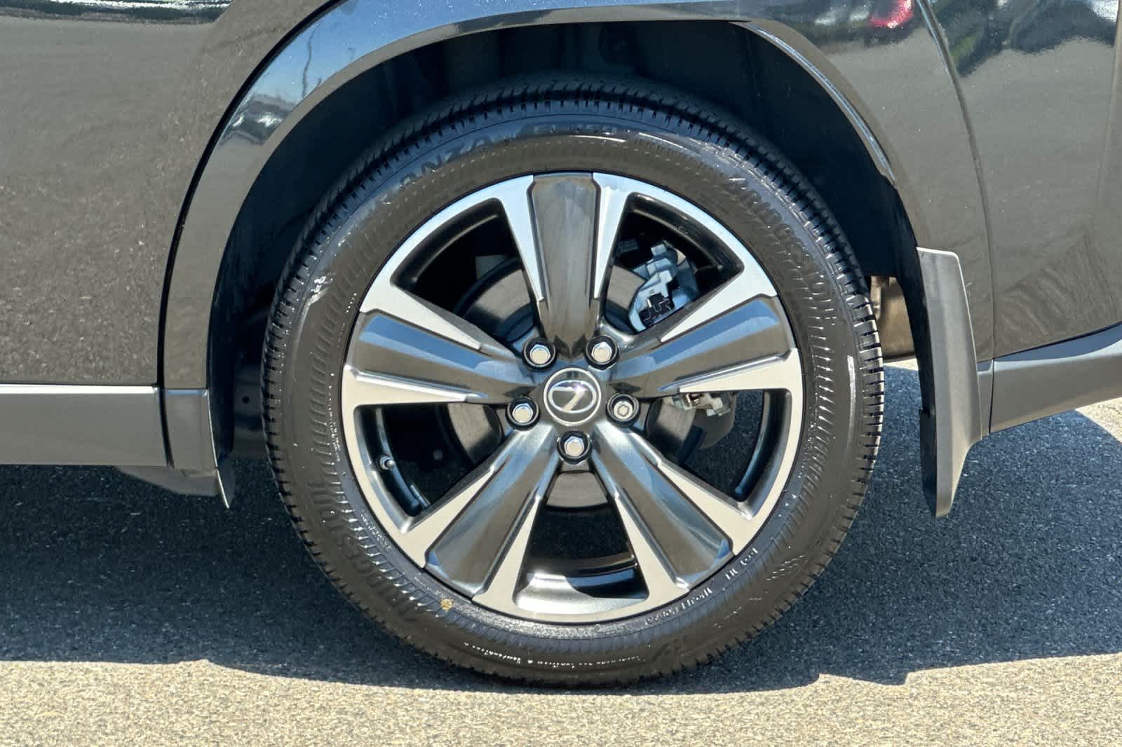 Thumbnail: 2023 Lexus UX - 30