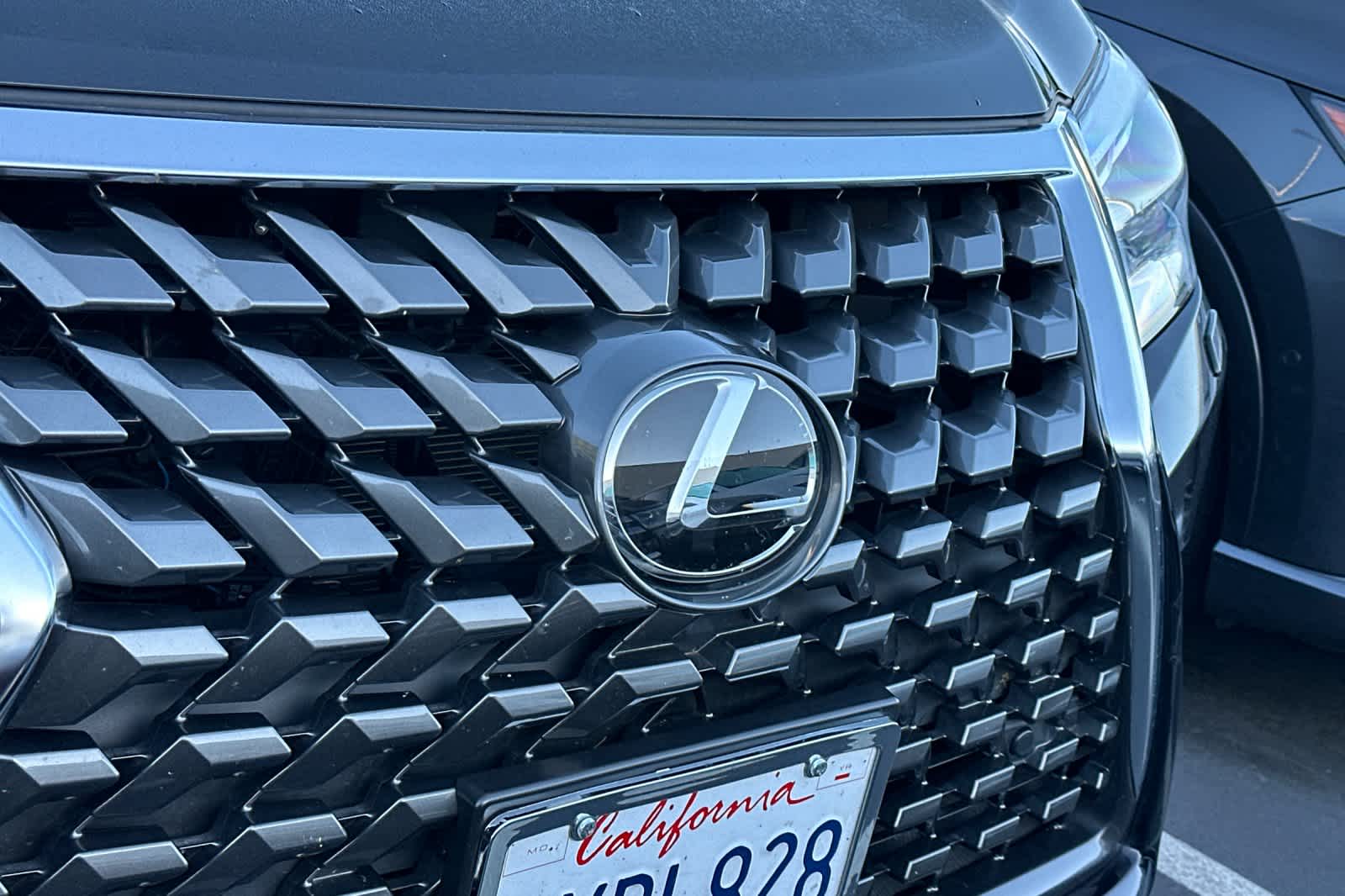 Thumbnail: 2022 Lexus GX - 10