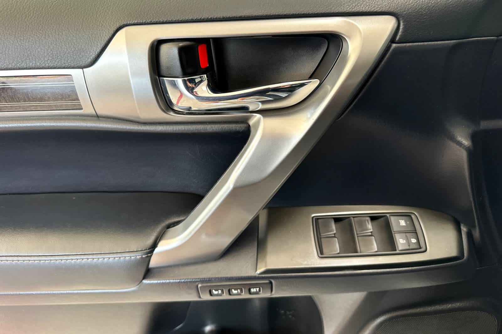 Thumbnail: 2023 Lexus GX - 12