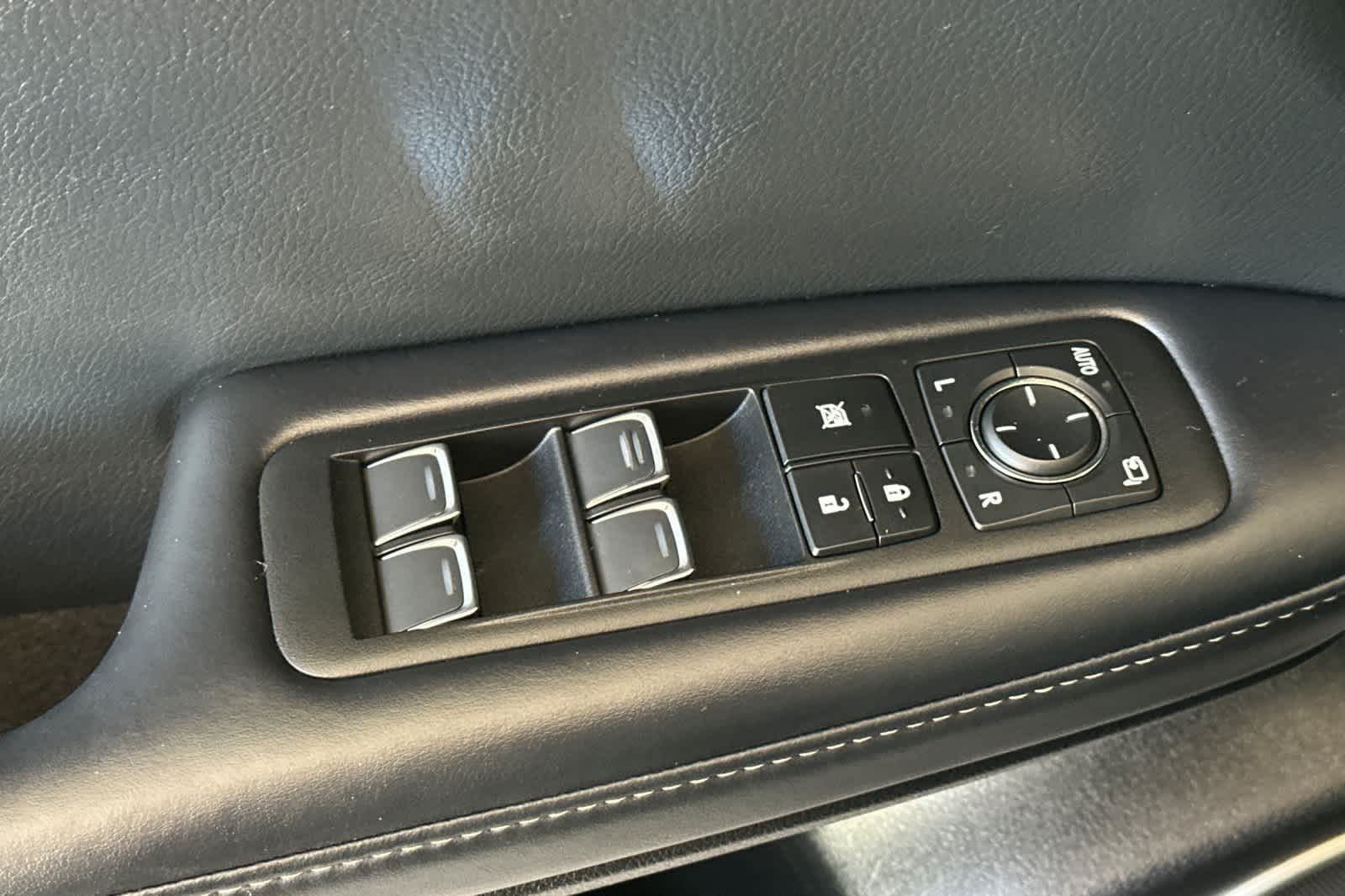 Thumbnail: 2019 Lexus RX - 13