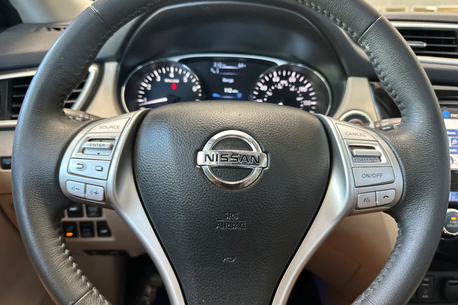 Thumbnail: 2016 Nissan Rogue - 26