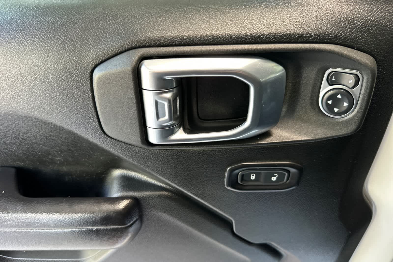 Thumbnail: 2021 Jeep Wrangler - 12