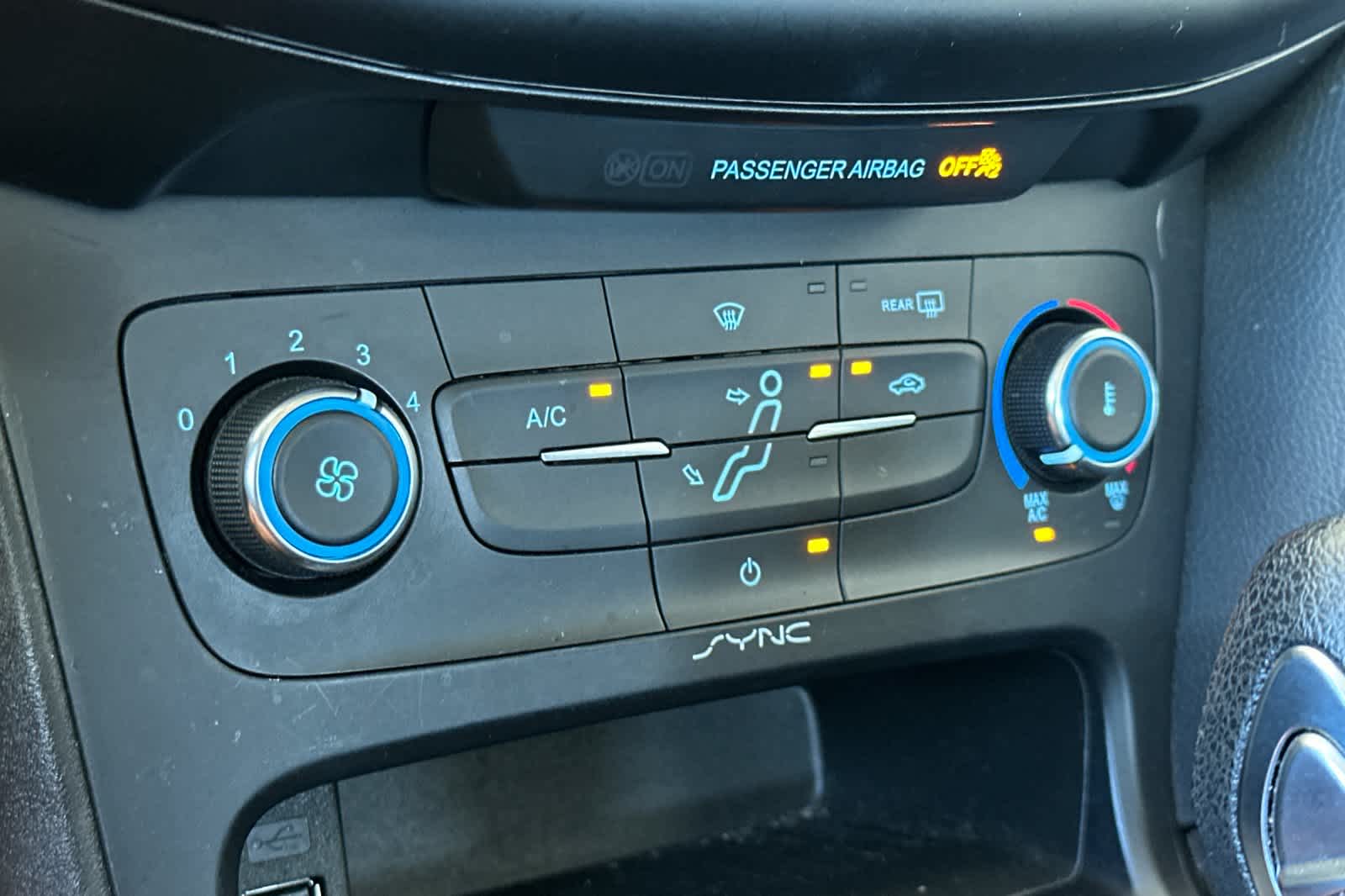 Thumbnail: 2018 Ford Focus - 20