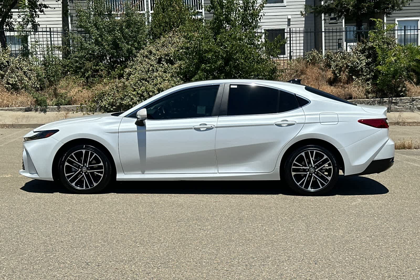 Thumbnail: 2025 Toyota Camry - 8