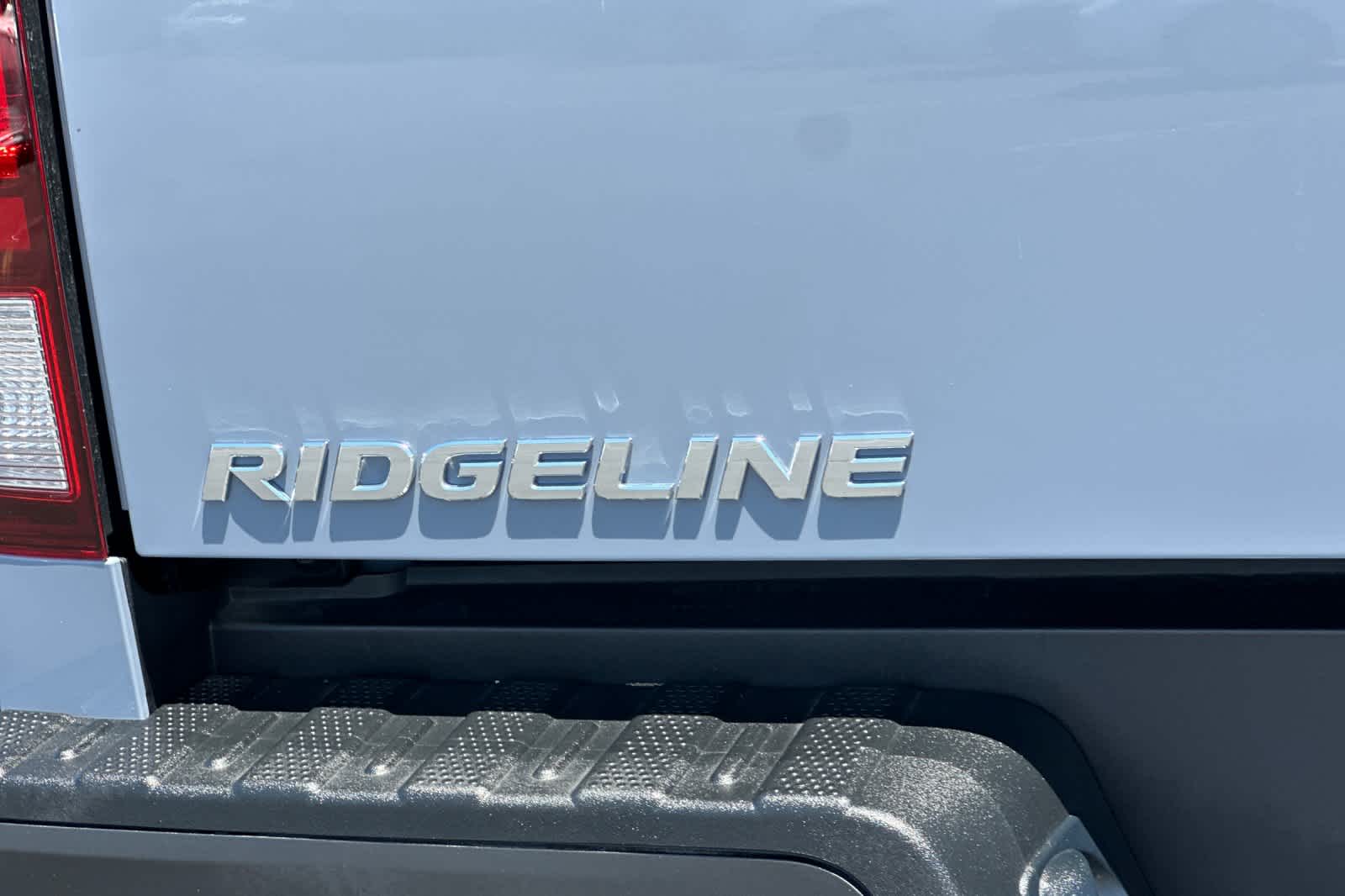 Thumbnail: 2022 Honda Ridgeline - 32