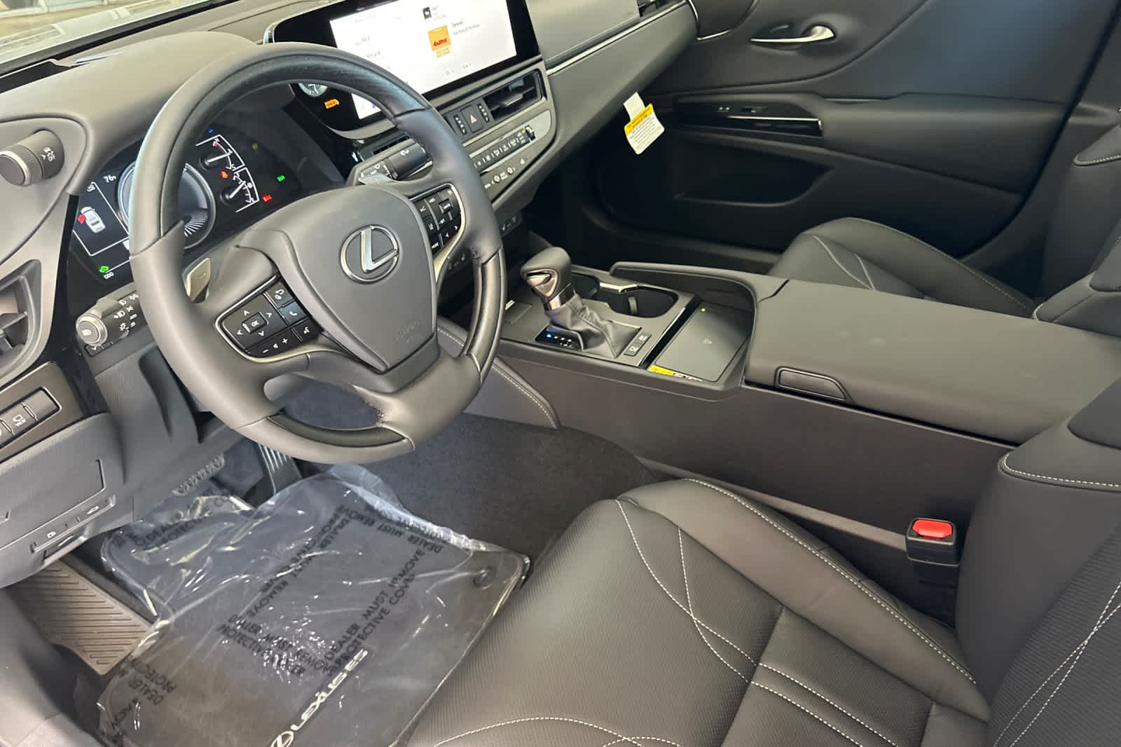 Thumbnail: 2025 Lexus ES - 11