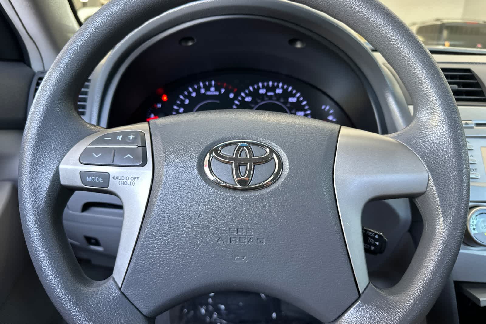 Thumbnail: 2010 Toyota Camry - 21