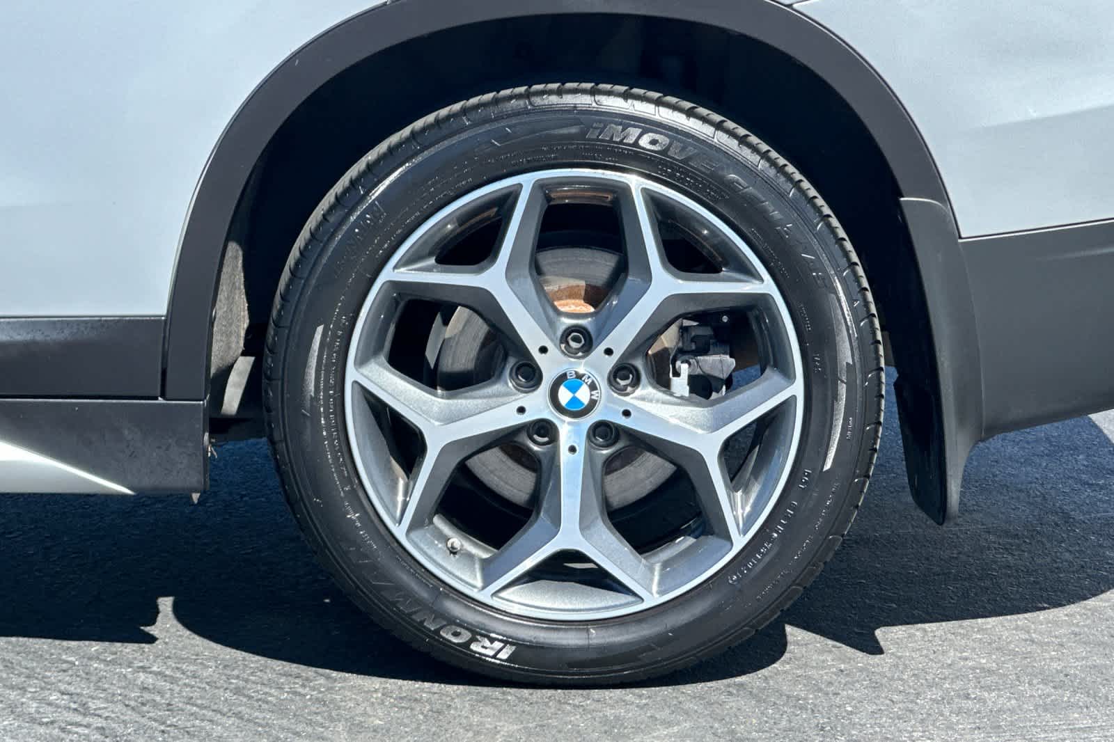 Thumbnail: 2018 BMW X1 - 32