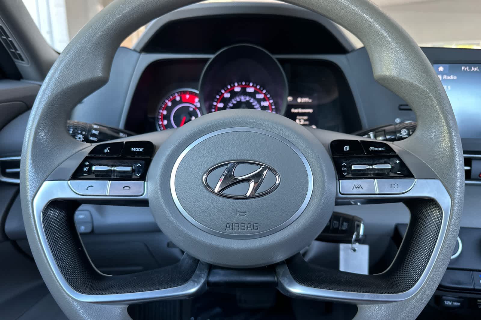 Thumbnail: 2021 Hyundai Elantra - 22