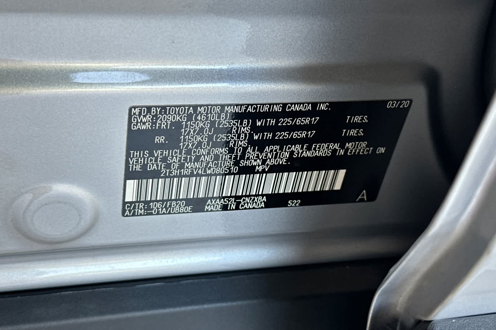 2020 Toyota RAV4 LE 31