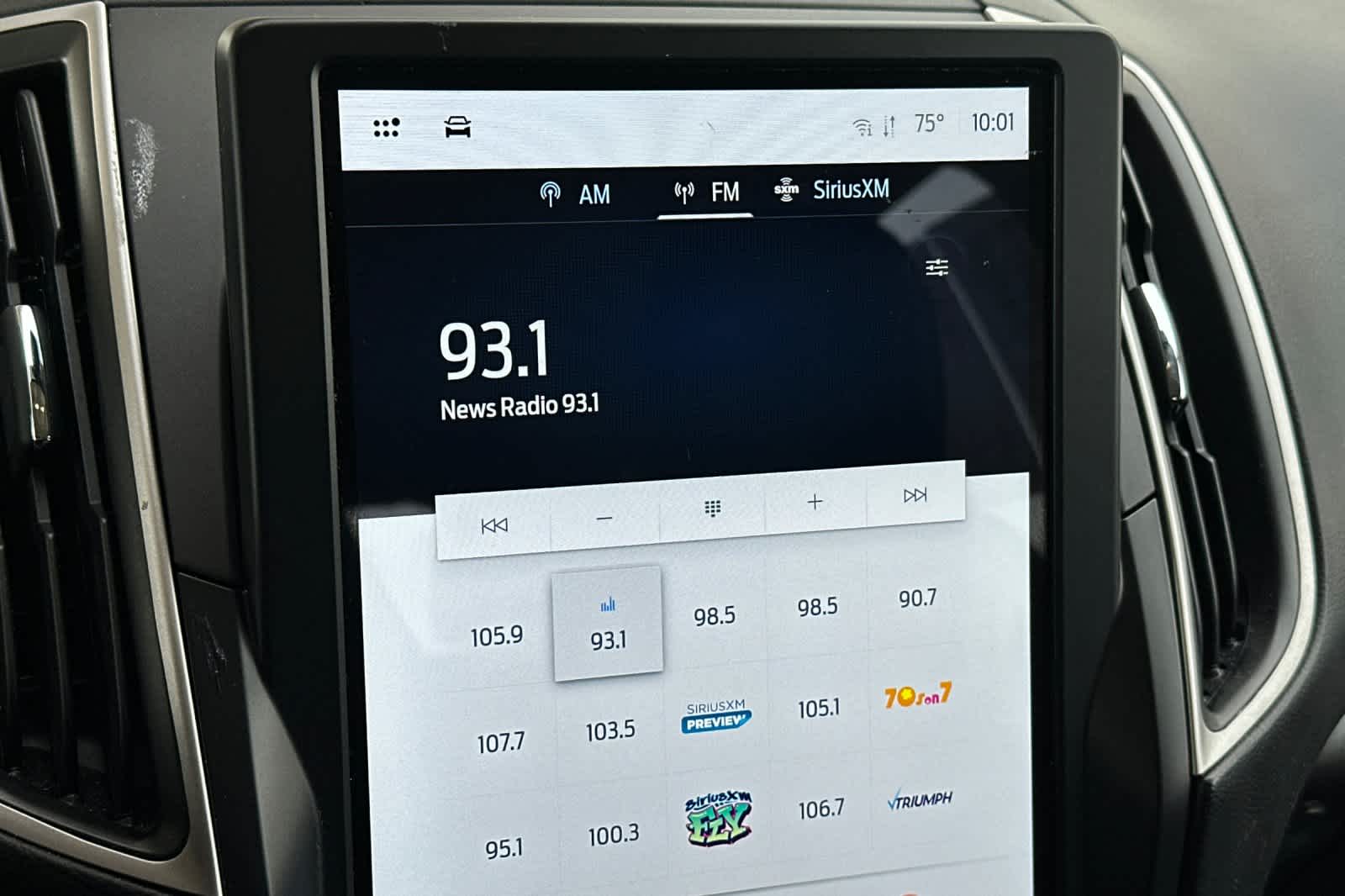 Thumbnail: 2024 Ford Edge - 19