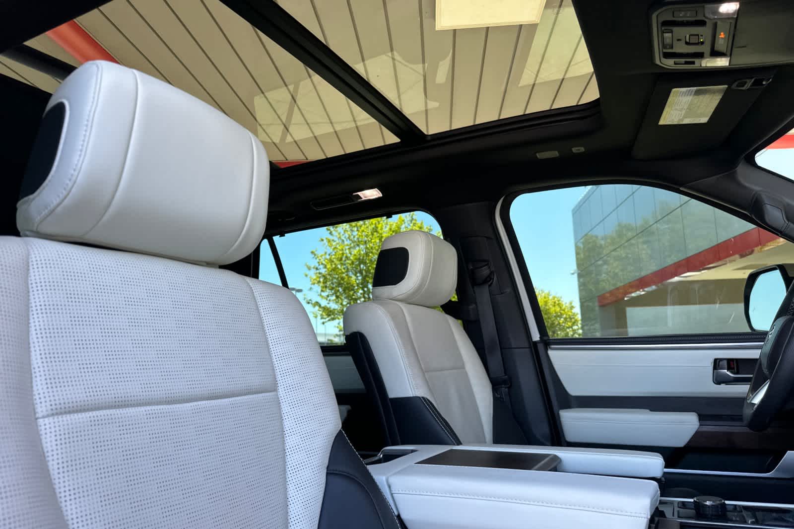 Thumbnail: 2024 Toyota Sequoia - 18