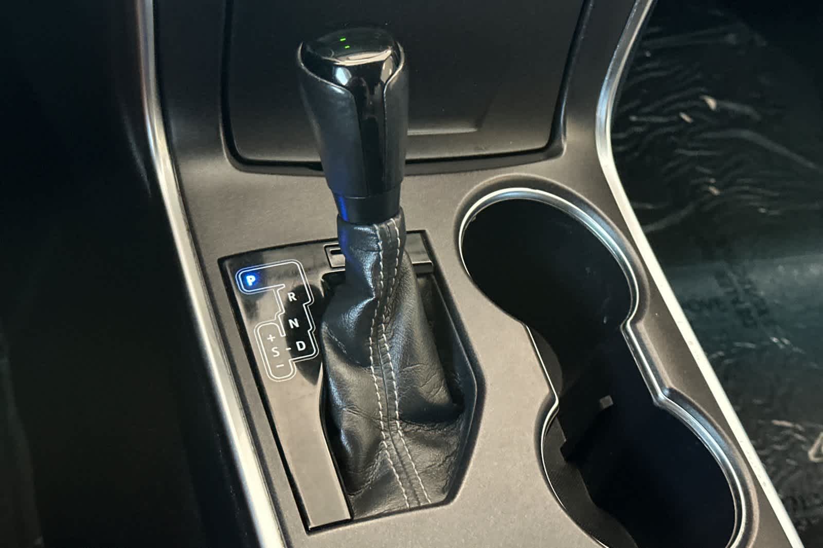 Thumbnail: 2016 Toyota Camry - 21