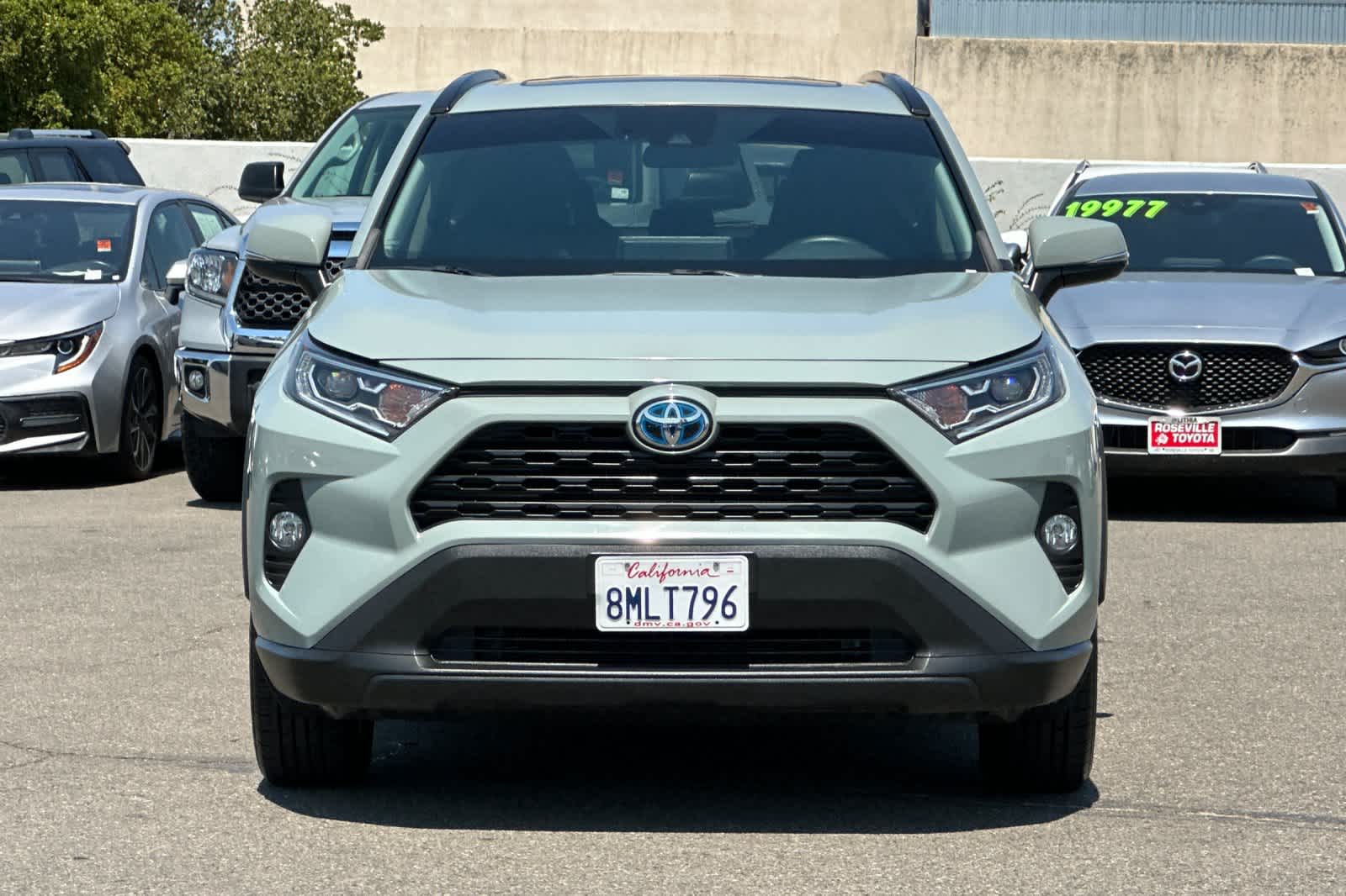 Thumbnail: 2020 Toyota RAV4 - 9