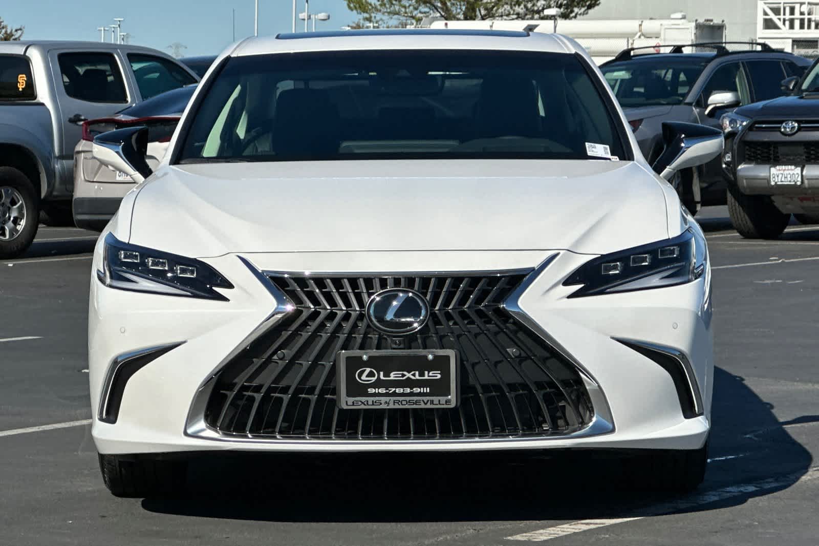 Thumbnail: 2025 Lexus ES - 10
