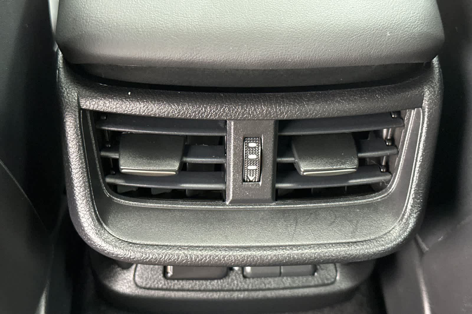 Thumbnail: 2024 Lexus ES - 14