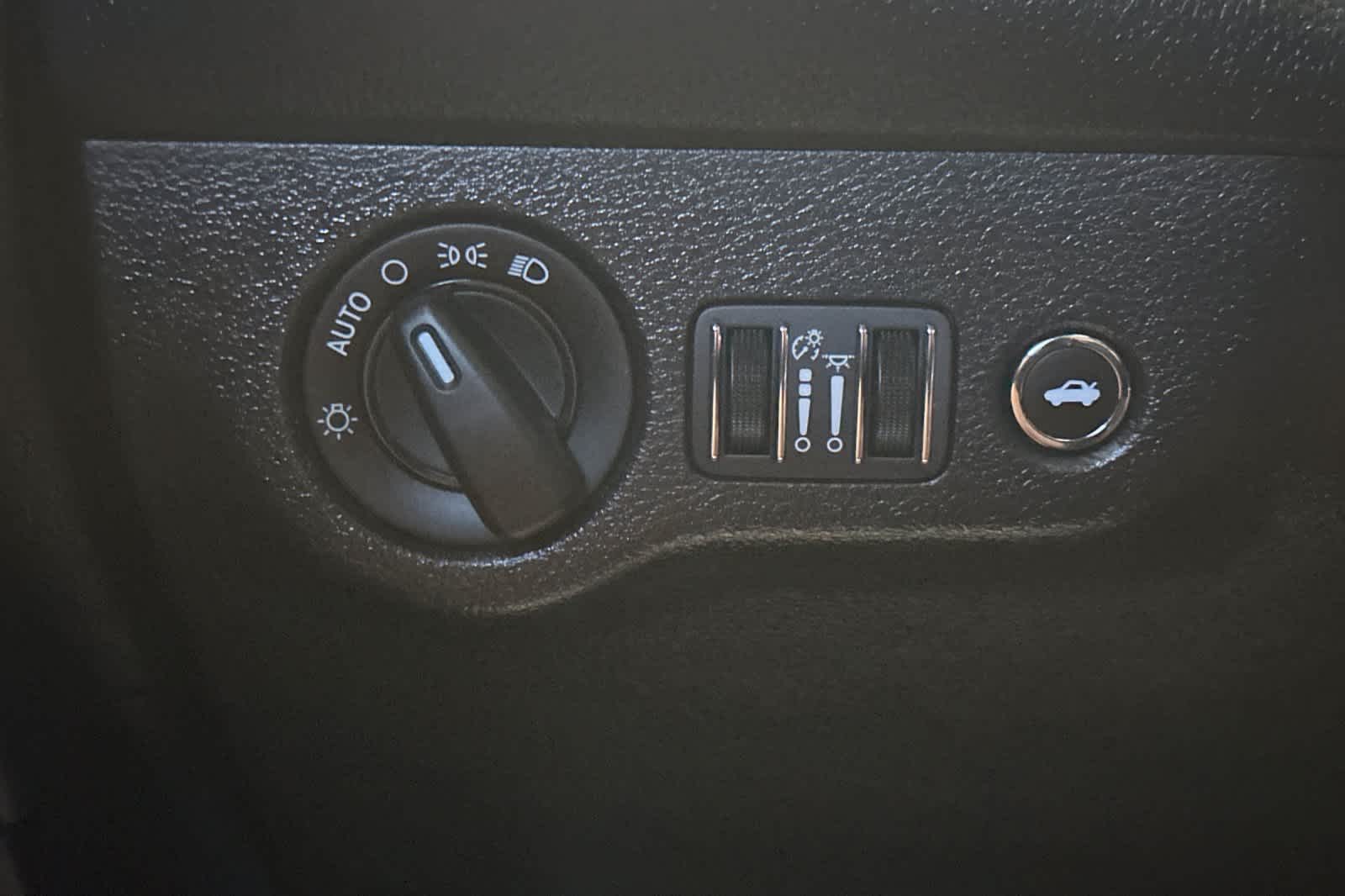 Thumbnail: 2019 Dodge Challenger - 30